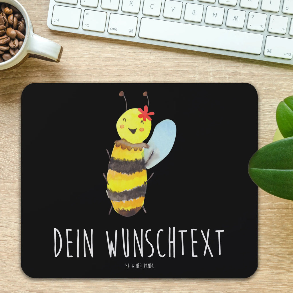 Personalisiertes Mauspad Biene Happy Personalisiertes Mousepad, Personalisiertes Mouse Pad, Personalisiertes Mauspad, Mauspad mit Namen, Mousepad mit Namen, Mauspad bedrucken, Mousepad bedrucken, Namensaufdruck, selbst bedrucken, Arbeitszimmer Geschenk, Büro Geschenk, Mouse Pad mit Namen, Selbst bedrucken, Individuelles Mauspad, Einzigartiges Mauspad, Mauspad mit Namen gestalten, Biene, Wespe, Hummel