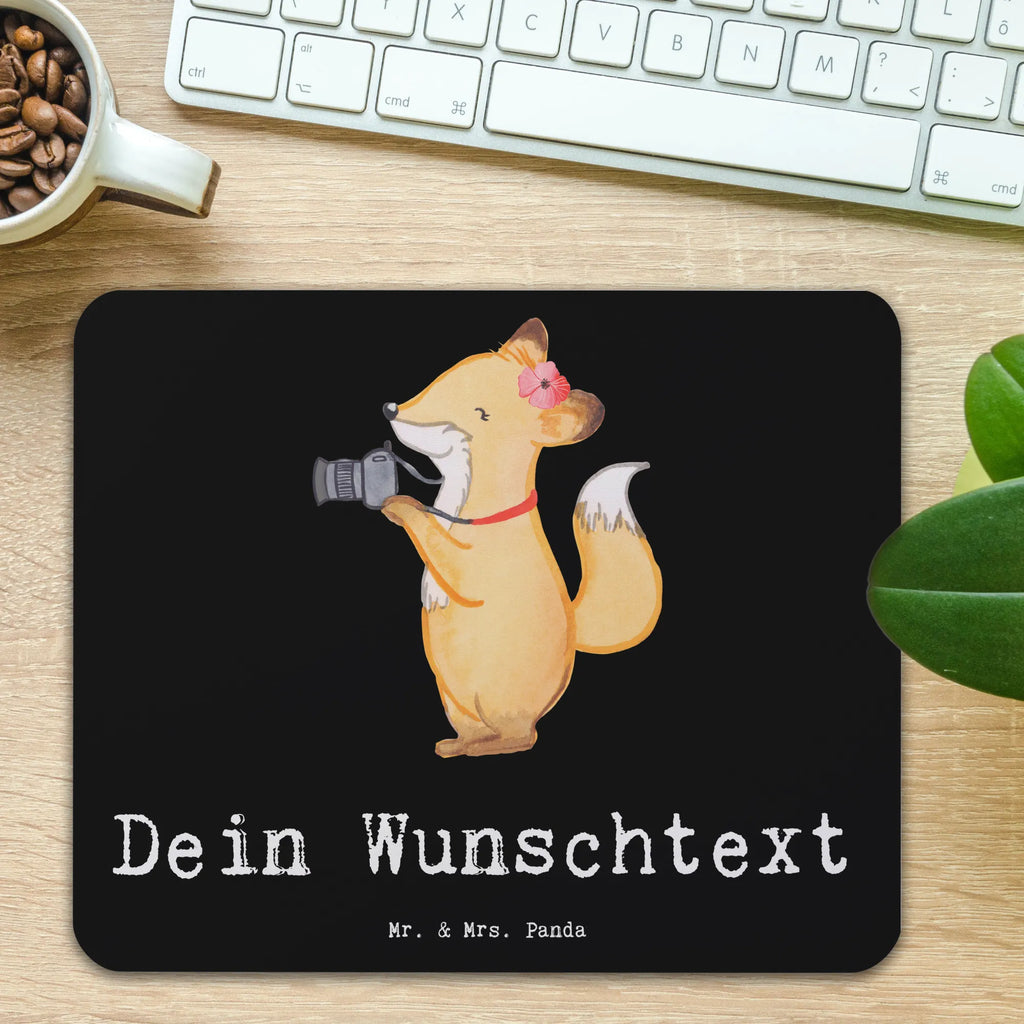 Personalisiertes Mauspad Fotografin mit Herz Personalisiertes Mousepad, Personalisiertes Mouse Pad, Personalisiertes Mauspad, Mauspad mit Namen, Mousepad mit Namen, Mauspad bedrucken, Mousepad bedrucken, Namensaufdruck, selbst bedrucken, Arbeitszimmer Geschenk, Büro Geschenk, Mouse Pad mit Namen, Selbst bedrucken, Individuelles Mauspad, Einzigartiges Mauspad, Mauspad mit Namen gestalten, Beruf, Ausbildung, Jubiläum, Abschied, Rente, Kollege, Kollegin, Geschenk, Schenken, Arbeitskollege, Mitarbeiter, Firma, Danke, Dankeschön, Fotografin, Fotoreporterin, Hobbyfotografin, Hochzeitsfotografin, Fotografie, Profi Fotografin