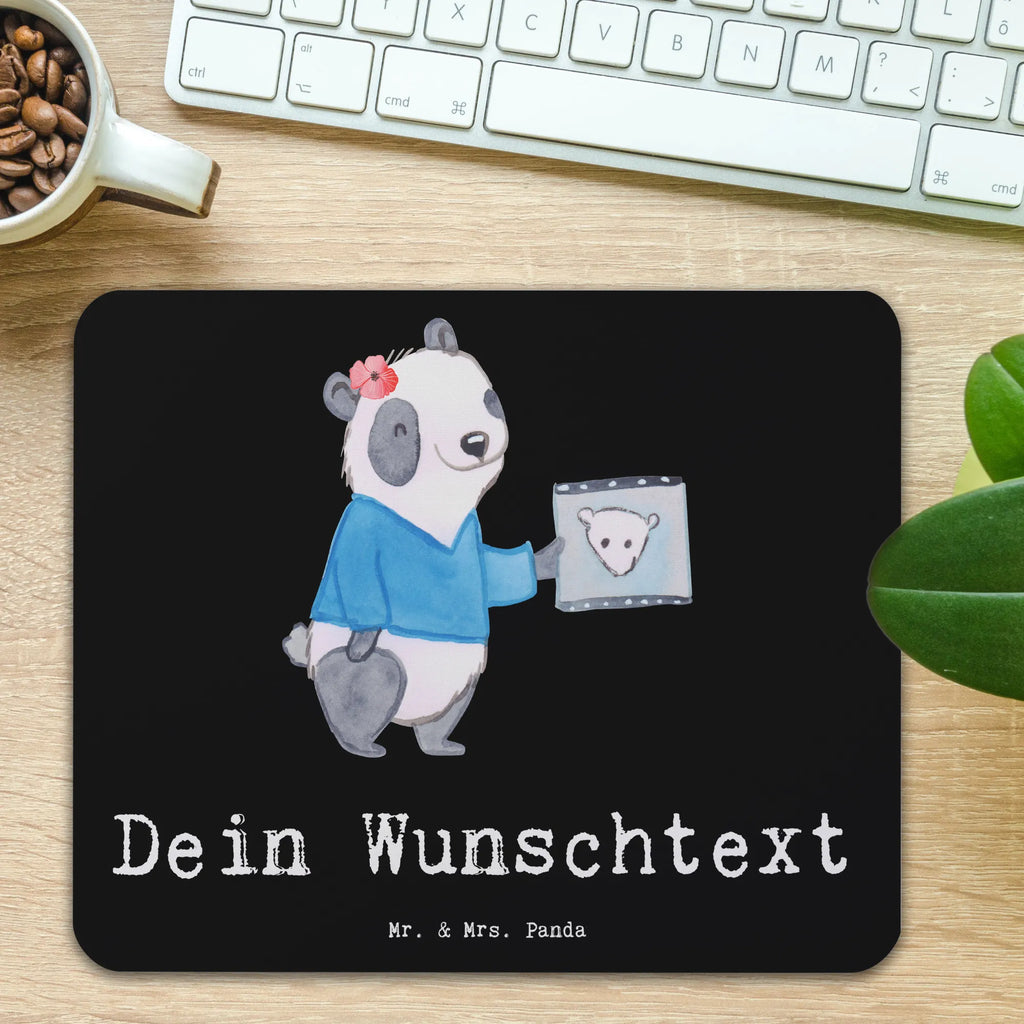 Personalisiertes Mauspad Fachärztin für Radiologie mit Herz Personalisiertes Mousepad, Personalisiertes Mouse Pad, Personalisiertes Mauspad, Mauspad mit Namen, Mousepad mit Namen, Mauspad bedrucken, Mousepad bedrucken, Namensaufdruck, selbst bedrucken, Arbeitszimmer Geschenk, Büro Geschenk, Mouse Pad mit Namen, Selbst bedrucken, Individuelles Mauspad, Einzigartiges Mauspad, Mauspad mit Namen gestalten, Beruf, Ausbildung, Jubiläum, Abschied, Rente, Kollege, Kollegin, Geschenk, Schenken, Arbeitskollege, Mitarbeiter, Firma, Danke, Dankeschön