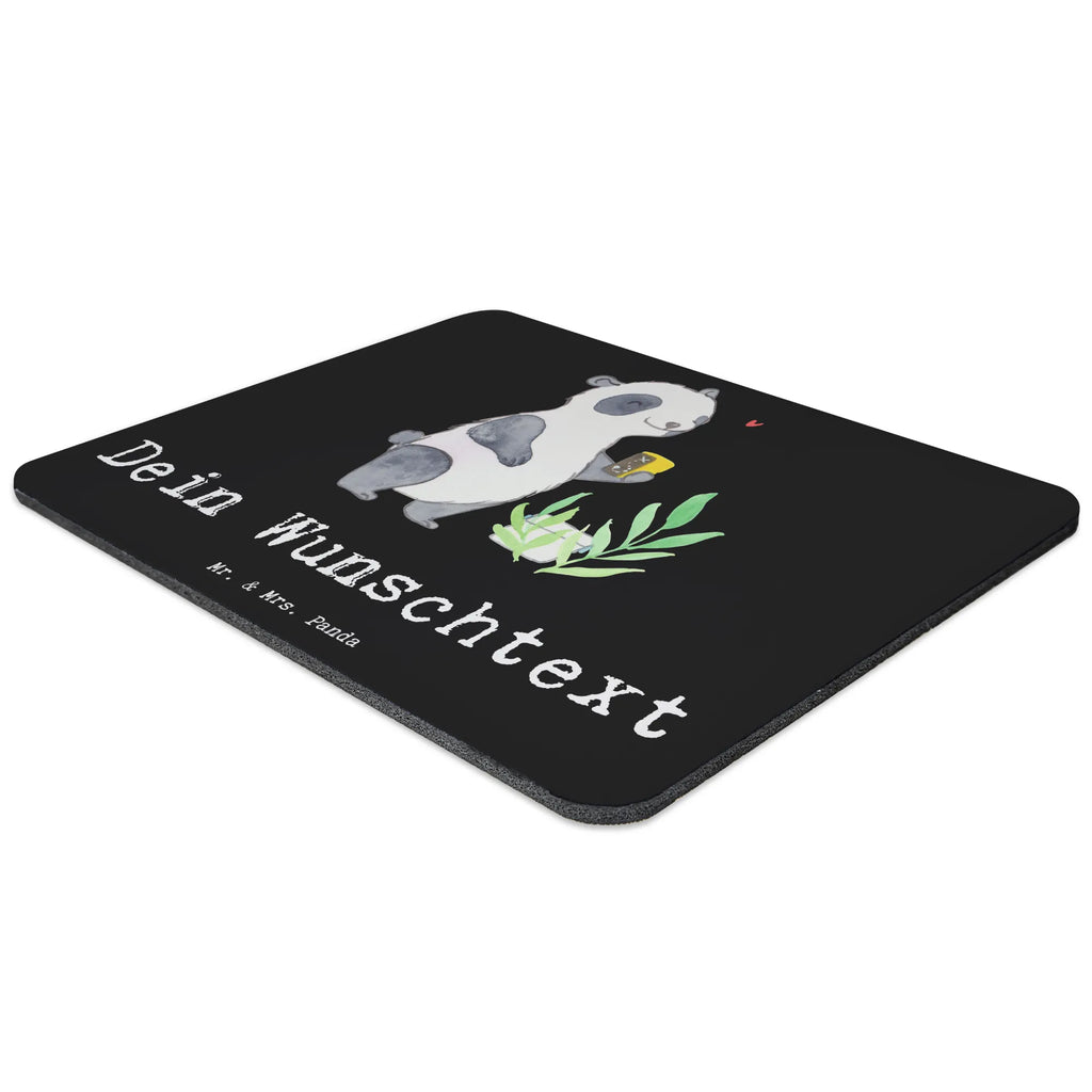 Personalisiertes Mauspad Panda Geocaching Personalisiertes Mousepad, Personalisiertes Mouse Pad, Personalisiertes Mauspad, Mauspad mit Namen, Mousepad mit Namen, Mauspad bedrucken, Mousepad bedrucken, Namensaufdruck, selbst bedrucken, Arbeitszimmer Geschenk, Büro Geschenk, Mouse Pad mit Namen, Selbst bedrucken, Individuelles Mauspad, Einzigartiges Mauspad, Mauspad mit Namen gestalten, Geschenk, Sport, Sportart, Hobby, Schenken, Danke, Dankeschön, Auszeichnung, Gewinn, Sportler, Geocaching, Schatzsuchen, GPS Schnitzeljagd, Opencaching