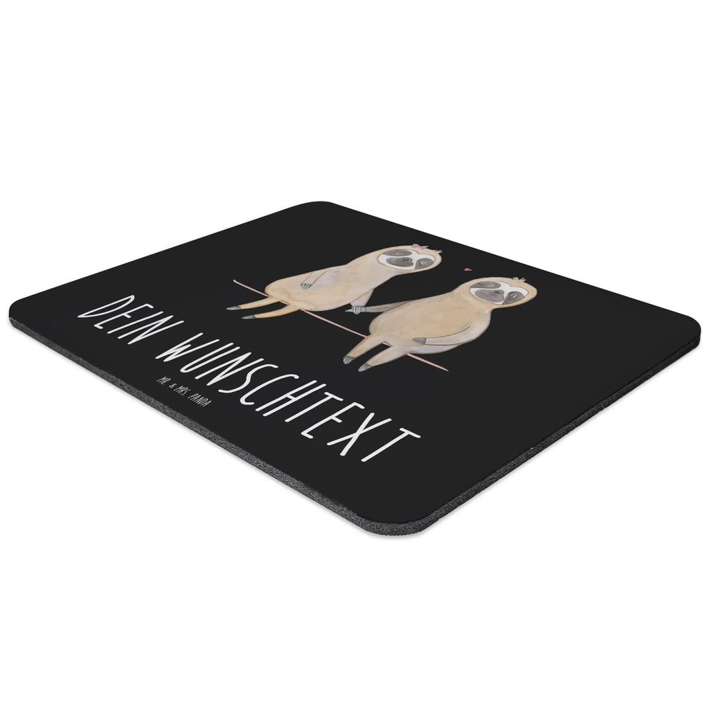 Personalisiertes Mauspad Faultier Pärchen Personalisiertes Mousepad, Personalisiertes Mouse Pad, Personalisiertes Mauspad, Mauspad mit Namen, Mousepad mit Namen, Mauspad bedrucken, Mousepad bedrucken, Namensaufdruck, selbst bedrucken, Arbeitszimmer Geschenk, Büro Geschenk, Mouse Pad mit Namen, Selbst bedrucken, Individuelles Mauspad, Einzigartiges Mauspad, Mauspad mit Namen gestalten, Faultier, Faultier Geschenk, Faultier Deko, Faultiere, faul, Lieblingstier, Liebe, Liebespaar, Faultierliebe, Faultierpärchen, verliebt, verlobt, gemeinsam, relaxen, Pärchen, Beziehung, Langsamkeit