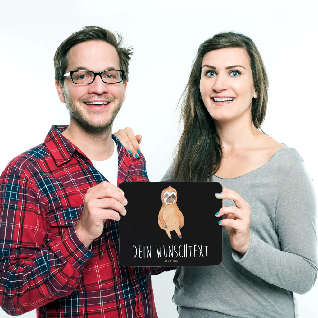 Personalised mouse mat sloth Satisfied Personalisiertes Mousepad, Personalisiertes Mouse Pad, Personalisiertes Mauspad, Mauspad mit Namen, Mousepad mit Namen, Mauspad bedrucken, Mousepad bedrucken, Namensaufdruck, selbst bedrucken, Arbeitszimmer Geschenk, Büro Geschenk, Mouse Pad mit Namen, Selbst bedrucken, Individuelles Mauspad, Einzigartiges Mauspad, Mauspad mit Namen gestalten, Faultier, Faultier Geschenk, Faultier Deko, Faultiere, faul, Lieblingstier, Pause, relaxen, Glück, glücklich, zufrieden, happy, Zufriedenheit, Gelassenheit, Ruhe, Frieden