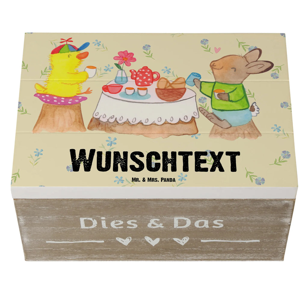 Personalisierte Holzkiste Ostern Frühstück Holzkiste mit Namen, Kiste mit Namen, Schatzkiste mit Namen, Truhe mit Namen, Schatulle mit Namen, Erinnerungsbox mit Namen, Erinnerungskiste, mit Namen, Dekokiste mit Namen, Aufbewahrungsbox mit Namen, Holzkiste Personalisiert, Kiste Personalisiert, Schatzkiste Personalisiert, Truhe Personalisiert, Schatulle Personalisiert, Erinnerungsbox Personalisiert, Erinnerungskiste Personalisiert, Dekokiste Personalisiert, Aufbewahrungsbox Personalisiert, Geschenkbox personalisiert, GEschenkdose personalisiert, Ostern, Osterhase, Ostergeschenke, Osternest, Osterdeko, Geschenke zu Ostern, Ostern Geschenk, Ostergeschenke Kinder, Ostern Kinder, Ostergrüße, Ostereier, Frühling, Frühlingsgefühle, Hase, Osterfrühstück, Frühstück, Picknick, Küken, Osterküken