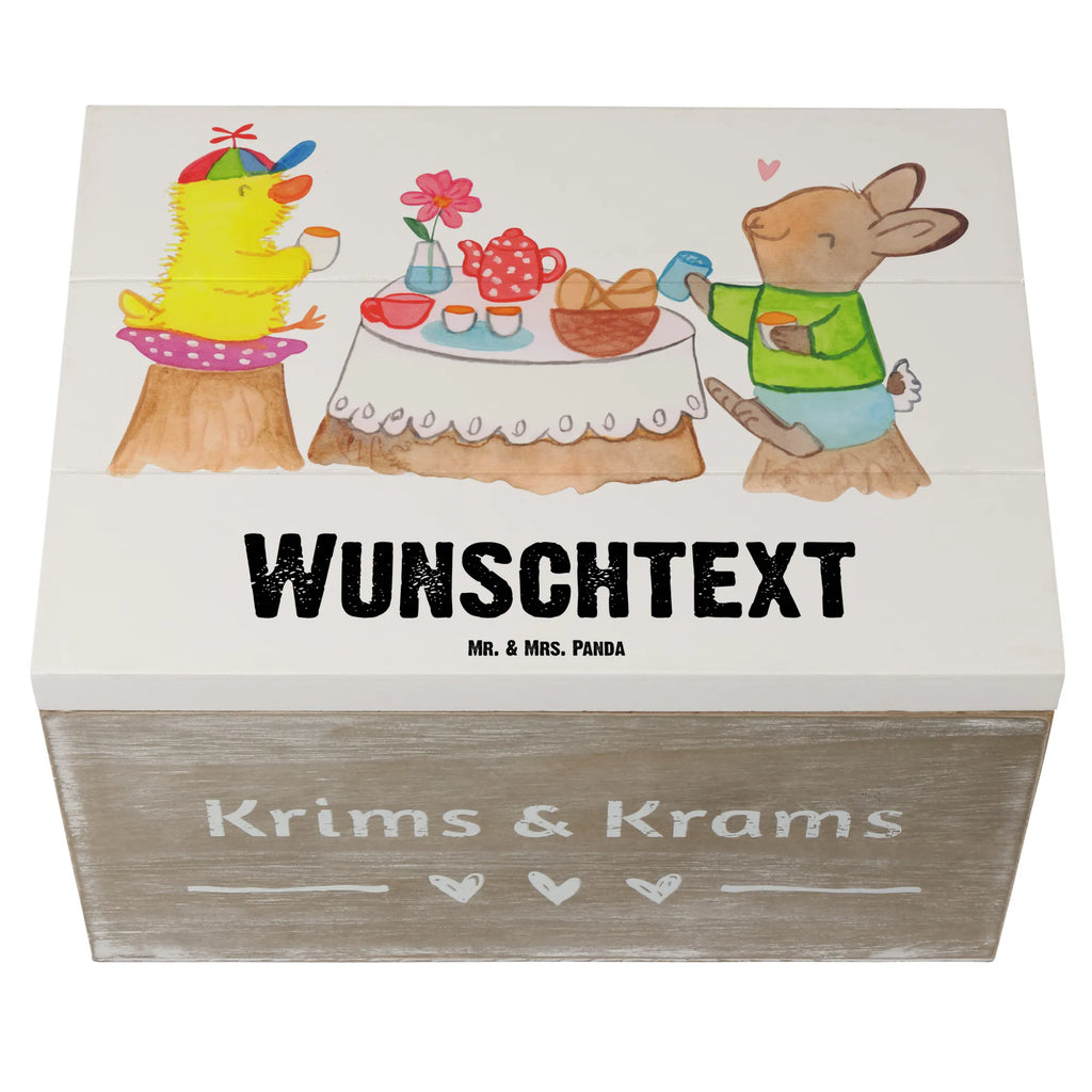 Personalisierte Holzkiste Ostern Frühstück Holzkiste mit Namen, Kiste mit Namen, Schatzkiste mit Namen, Truhe mit Namen, Schatulle mit Namen, Erinnerungsbox mit Namen, Erinnerungskiste, mit Namen, Dekokiste mit Namen, Aufbewahrungsbox mit Namen, Holzkiste Personalisiert, Kiste Personalisiert, Schatzkiste Personalisiert, Truhe Personalisiert, Schatulle Personalisiert, Erinnerungsbox Personalisiert, Erinnerungskiste Personalisiert, Dekokiste Personalisiert, Aufbewahrungsbox Personalisiert, Geschenkbox personalisiert, GEschenkdose personalisiert, Ostern, Osterhase, Ostergeschenke, Osternest, Osterdeko, Geschenke zu Ostern, Ostern Geschenk, Ostergeschenke Kinder, Ostern Kinder, Ostergrüße, Ostereier, Frühling, Frühlingsgefühle, Hase, Osterfrühstück, Frühstück, Picknick, Küken, Osterküken