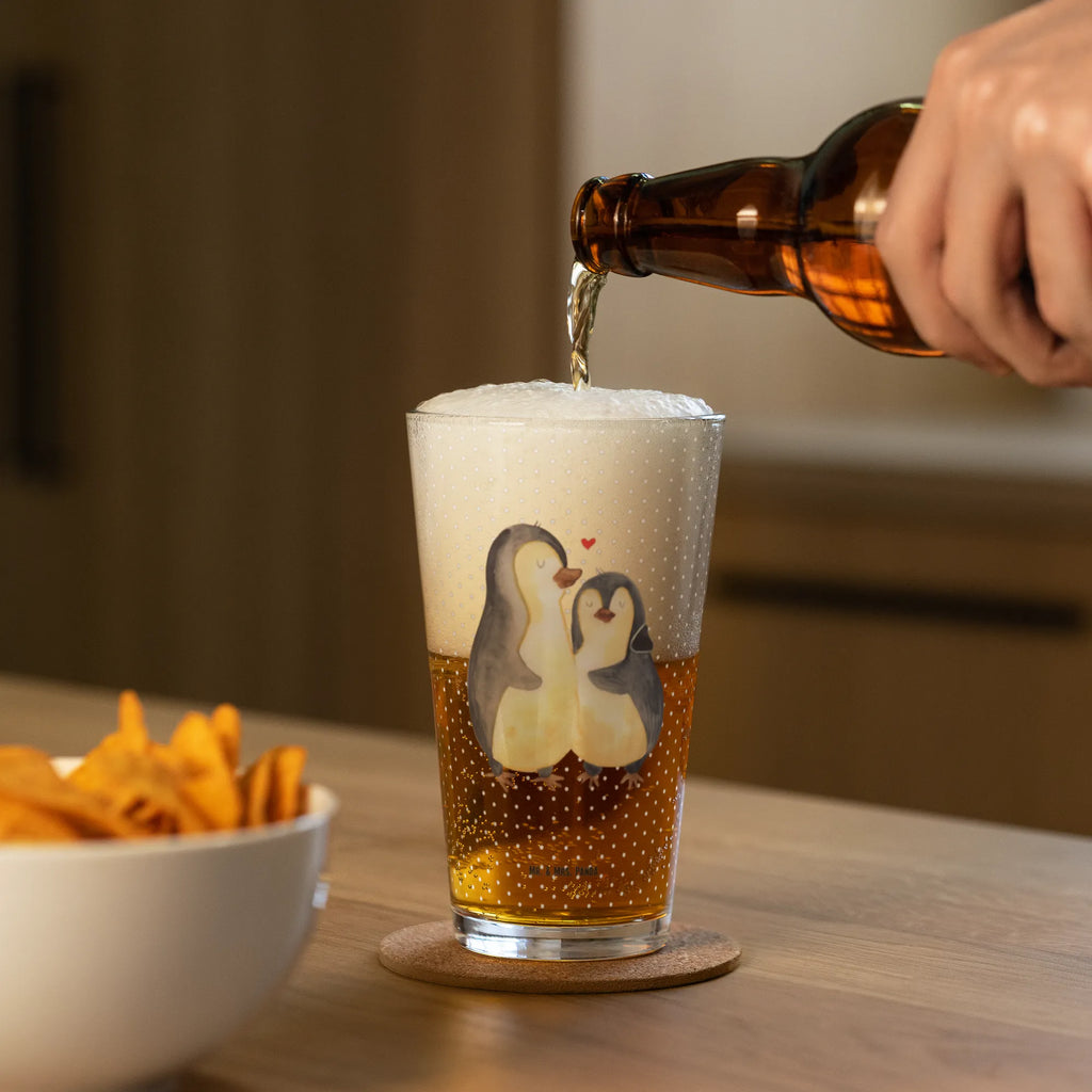 Premium Trinkglas Pinguin umarmend Trinkglas, Glas, Pint Glas, Bierglas, Cocktail Glas, Wasserglas, Pinguin, Liebe, Liebespaar, Liebesbeweis, Liebesgeschenk, Verlobung, Jahrestag, Hochzeitstag, Hochzeit, Hochzeitsgeschenk