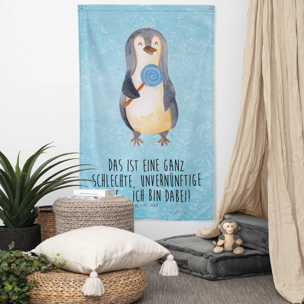 Wandteppich Pinguin Lolli Wandbehang, Dekoration, Boho, Wandteppich, Wandtuch, Wanddeko, Tapisserie, Tapestry, Wandbild, Textil-Kunst, Schmuck-Wandbehang, Wand Deko, Kinderzimmer, Kinderzimmer Wand, Kinderzimmer Deko, Kinderzimmer Wanddeko, Pinguin, Pinguine, Lolli, Süßigkeiten, Blödsinn, Spruch, Rebell, Gauner, Ganove, Rabauke