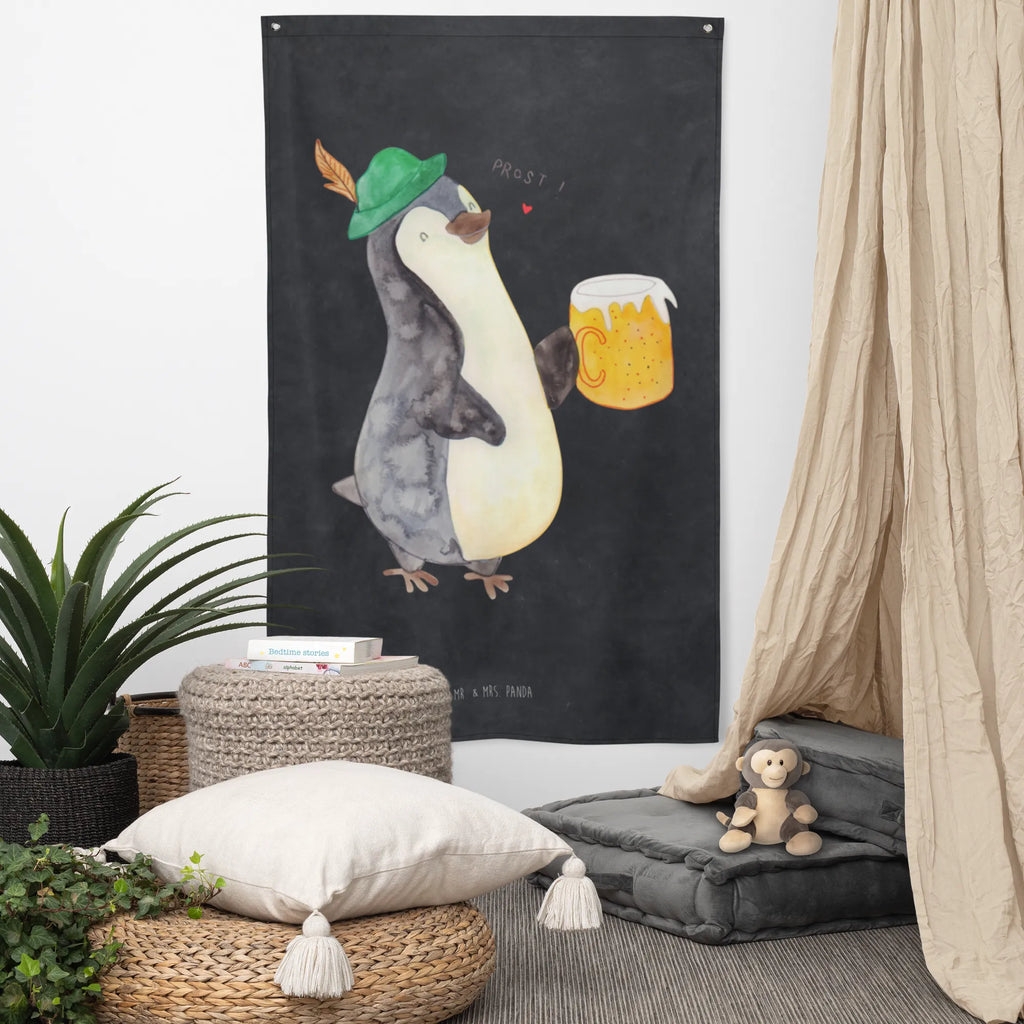 Wandteppich Pinguin Bier Wandbehang, Dekoration, Boho, Wandteppich, Wandtuch, Wanddeko, Tapisserie, Tapestry, Wandbild, Textil-Kunst, Schmuck-Wandbehang, Wand Deko, Kinderzimmer, Kinderzimmer Wand, Kinderzimmer Deko, Kinderzimmer Wanddeko, Pinguin, Pinguine, Bier, Oktoberfest