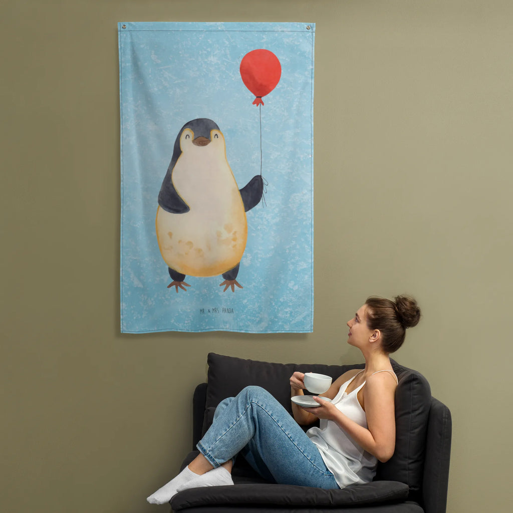 Wandteppich Pinguin Luftballon Wandbehang, Dekoration, Boho, Wandteppich, Wandtuch, Wanddeko, Tapisserie, Tapestry, Wandbild, Textil-Kunst, Schmuck-Wandbehang, Wand Deko, Kinderzimmer, Kinderzimmer Wand, Kinderzimmer Deko, Kinderzimmer Wanddeko, Pinguin, Pinguine, Luftballon, Tagträume, Lebenslust, Geschenk Freundin, Geschenkidee, beste Freundin, Motivation, Neustart, neues Leben, Liebe, Glück