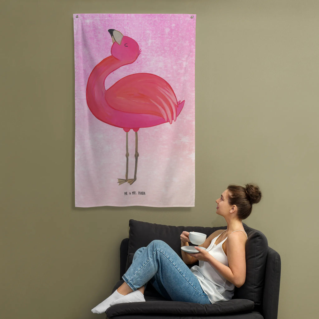 Wandteppich Flamingo stolz Wandbehang, Dekoration, Boho, Wandteppich, Wandtuch, Wanddeko, Tapisserie, Tapestry, Wandbild, Textil-Kunst, Schmuck-Wandbehang, Wand Deko, Kinderzimmer, Kinderzimmer Wand, Kinderzimmer Deko, Kinderzimmer Wanddeko, Flamingo, stolz, Freude, Selbstliebe, Selbstakzeptanz, Freundin, beste Freundin, Tochter, Mama, Schwester