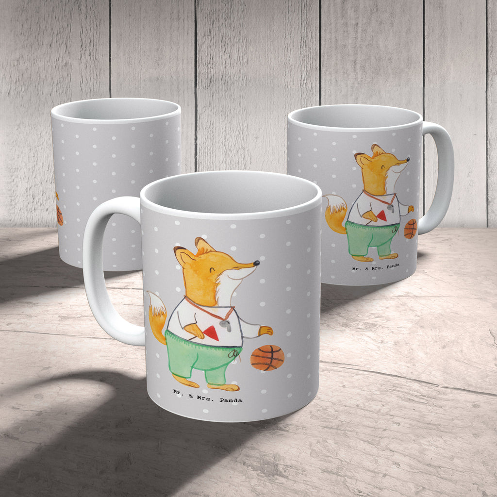 Tasse Basketballtrainer mit Herz Tasse, Kaffeetasse, Teetasse, Becher, Kaffeebecher, Teebecher, Keramiktasse, Porzellantasse, Büro Tasse, Geschenk Tasse, Tasse Sprüche, Tasse Motive, Kaffeetassen, Tasse bedrucken, Designer Tasse, Cappuccino Tassen, Schöne Teetassen, Beruf, Ausbildung, Jubiläum, Abschied, Rente, Kollege, Kollegin, Geschenk, Schenken, Arbeitskollege, Mitarbeiter, Firma, Danke, Dankeschön, Basketballtrainer, Basketball, Sport, Ballsport, Basketballcoach, Basketballer, Verein