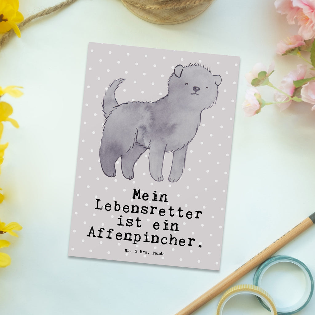 Postkarte Affenpincher Lebensretter Postkarte, Karte, Geschenkkarte, Grußkarte, Einladung, Ansichtskarte, Geburtstagskarte, Einladungskarte, Dankeskarte, Ansichtskarten, Einladung Geburtstag, Einladungskarten Geburtstag, Hund, Hunderasse, Rassehund, Hundebesitzer, Geschenk, Tierfreund, Schenken, Welpe, Affenpincher