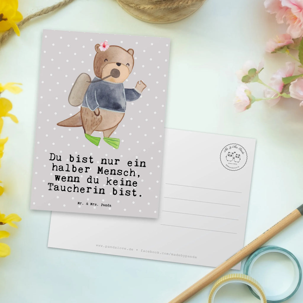 Postkarte Taucherin mit Herz Postkarte, Karte, Geschenkkarte, Grußkarte, Einladung, Ansichtskarte, Geburtstagskarte, Einladungskarte, Dankeskarte, Ansichtskarten, Einladung Geburtstag, Einladungskarten Geburtstag, Beruf, Ausbildung, Jubiläum, Abschied, Rente, Kollege, Kollegin, Geschenk, Schenken, Arbeitskollege, Mitarbeiter, Firma, Danke, Dankeschön