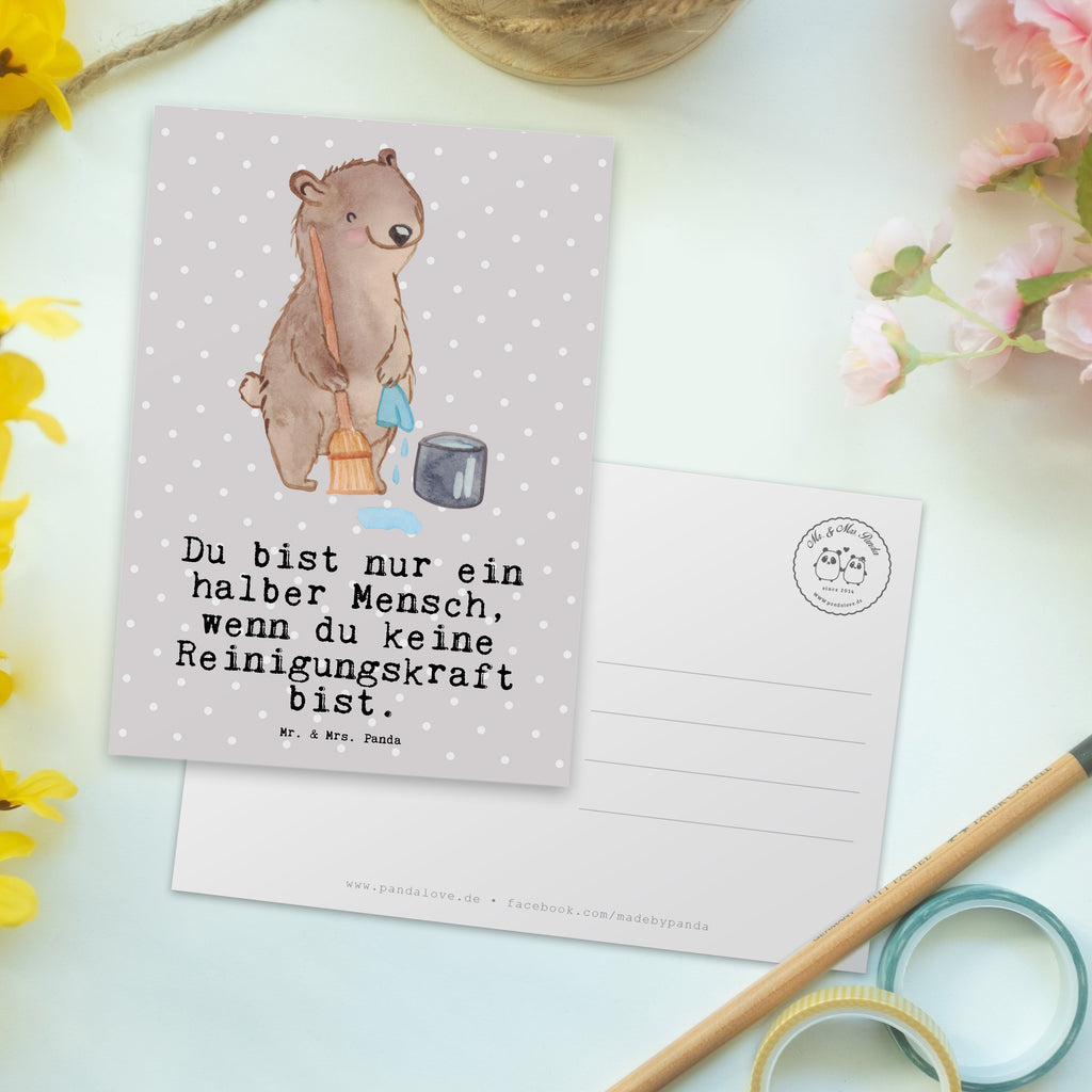 Postkarte Reinigungskraft mit Herz Postkarte, Karte, Geschenkkarte, Grußkarte, Einladung, Ansichtskarte, Geburtstagskarte, Einladungskarte, Dankeskarte, Ansichtskarten, Einladung Geburtstag, Einladungskarten Geburtstag, Beruf, Ausbildung, Jubiläum, Abschied, Rente, Kollege, Kollegin, Geschenk, Schenken, Arbeitskollege, Mitarbeiter, Firma, Danke, Dankeschön