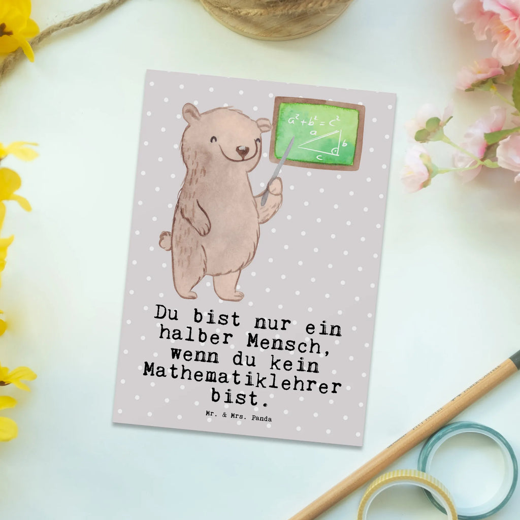 Postkarte Mathematiklehrer mit Herz Postkarte, Karte, Geschenkkarte, Grußkarte, Einladung, Ansichtskarte, Geburtstagskarte, Einladungskarte, Dankeskarte, Ansichtskarten, Einladung Geburtstag, Einladungskarten Geburtstag, Beruf, Ausbildung, Jubiläum, Abschied, Rente, Kollege, Kollegin, Geschenk, Schenken, Arbeitskollege, Mitarbeiter, Firma, Danke, Dankeschön, Mathematiklehrer, Lehramtstudent, Referendariat, Mathelehrer, Matheunterricht, Mathe, Lehrer