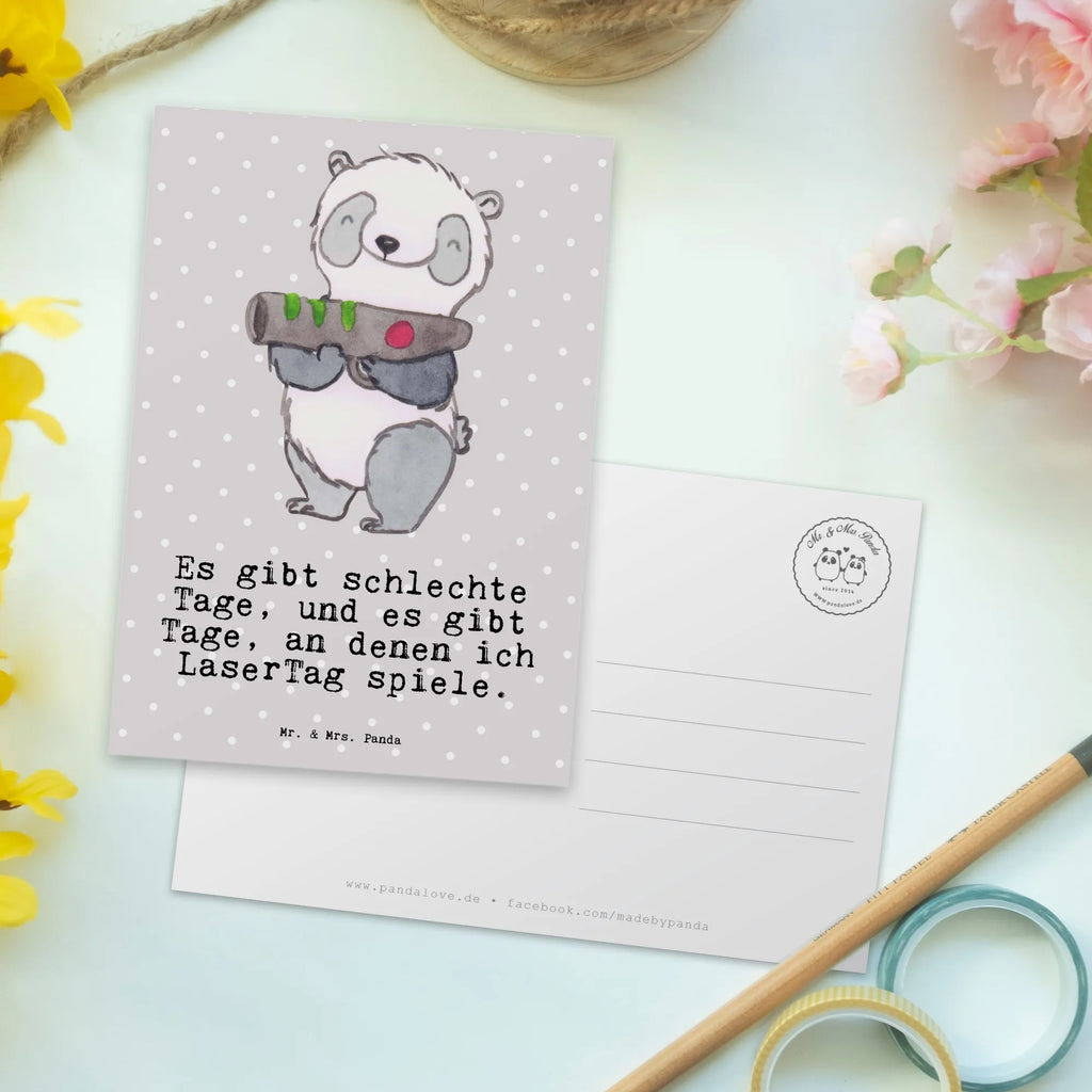 Postkarte Panda LaserTag Postkarte, Karte, Geschenkkarte, Grußkarte, Einladung, Ansichtskarte, Geburtstagskarte, Einladungskarte, Dankeskarte, Ansichtskarten, Einladung Geburtstag, Einladungskarten Geburtstag, Geschenk, Sport, Sportart, Hobby, Schenken, Danke, Dankeschön, Auszeichnung, Gewinn, Sportler, Lasertag, Lasergame Zentrum, Laser Tag Party