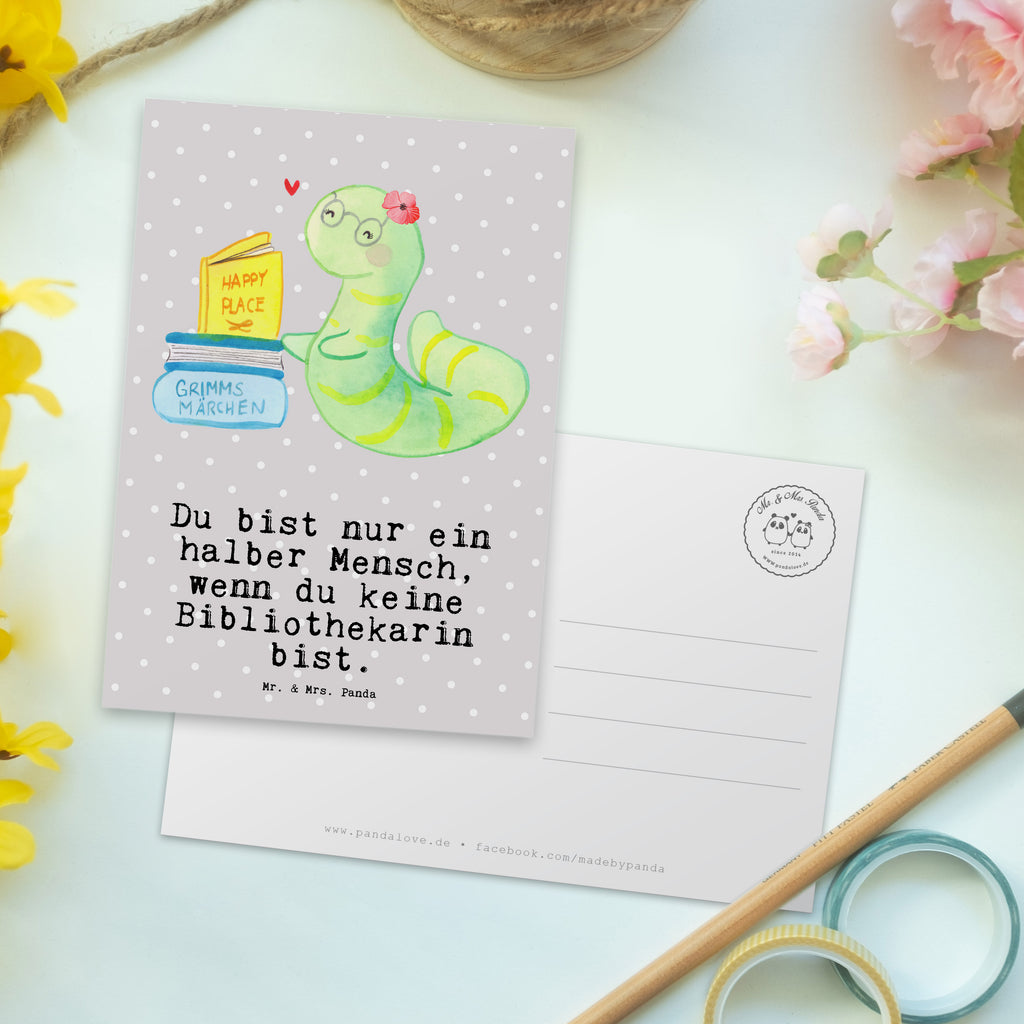 Postkarte Bibliothekarin Herz Postkarte, Karte, Geschenkkarte, Grußkarte, Einladung, Ansichtskarte, Geburtstagskarte, Einladungskarte, Dankeskarte, Ansichtskarten, Einladung Geburtstag, Einladungskarten Geburtstag, Beruf, Ausbildung, Jubiläum, Abschied, Rente, Kollege, Kollegin, Geschenk, Schenken, Arbeitskollege, Mitarbeiter, Firma, Danke, Dankeschön, Bibliothekarin, Buchhandlung, Bibliothek, Bücherwurm, Leseratte, Bücherliebe