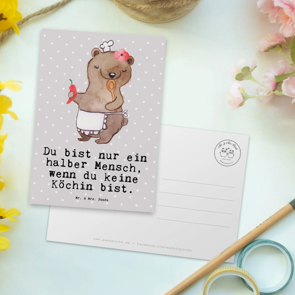 Postkarte Köchin mit Herz Postkarte, Karte, Geschenkkarte, Grußkarte, Einladung, Ansichtskarte, Geburtstagskarte, Einladungskarte, Dankeskarte, Ansichtskarten, Einladung Geburtstag, Einladungskarten Geburtstag, Beruf, Ausbildung, Jubiläum, Abschied, Rente, Kollege, Kollegin, Geschenk, Schenken, Arbeitskollege, Mitarbeiter, Firma, Danke, Dankeschön, Köchin, Chefköchin, Küchenchefin, Küchenmeisterin, Schiffsköchin, Sterneköchin, Fernsehköchin, Restaurant