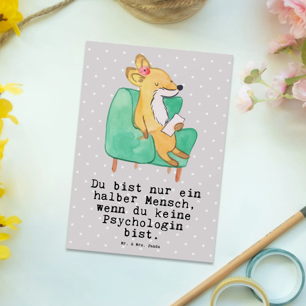 Postkarte Psychologin mit Herz Postkarte, Karte, Geschenkkarte, Grußkarte, Einladung, Ansichtskarte, Geburtstagskarte, Einladungskarte, Dankeskarte, Ansichtskarten, Einladung Geburtstag, Einladungskarten Geburtstag, Beruf, Ausbildung, Jubiläum, Abschied, Rente, Kollege, Kollegin, Geschenk, Schenken, Arbeitskollege, Mitarbeiter, Firma, Danke, Dankeschön