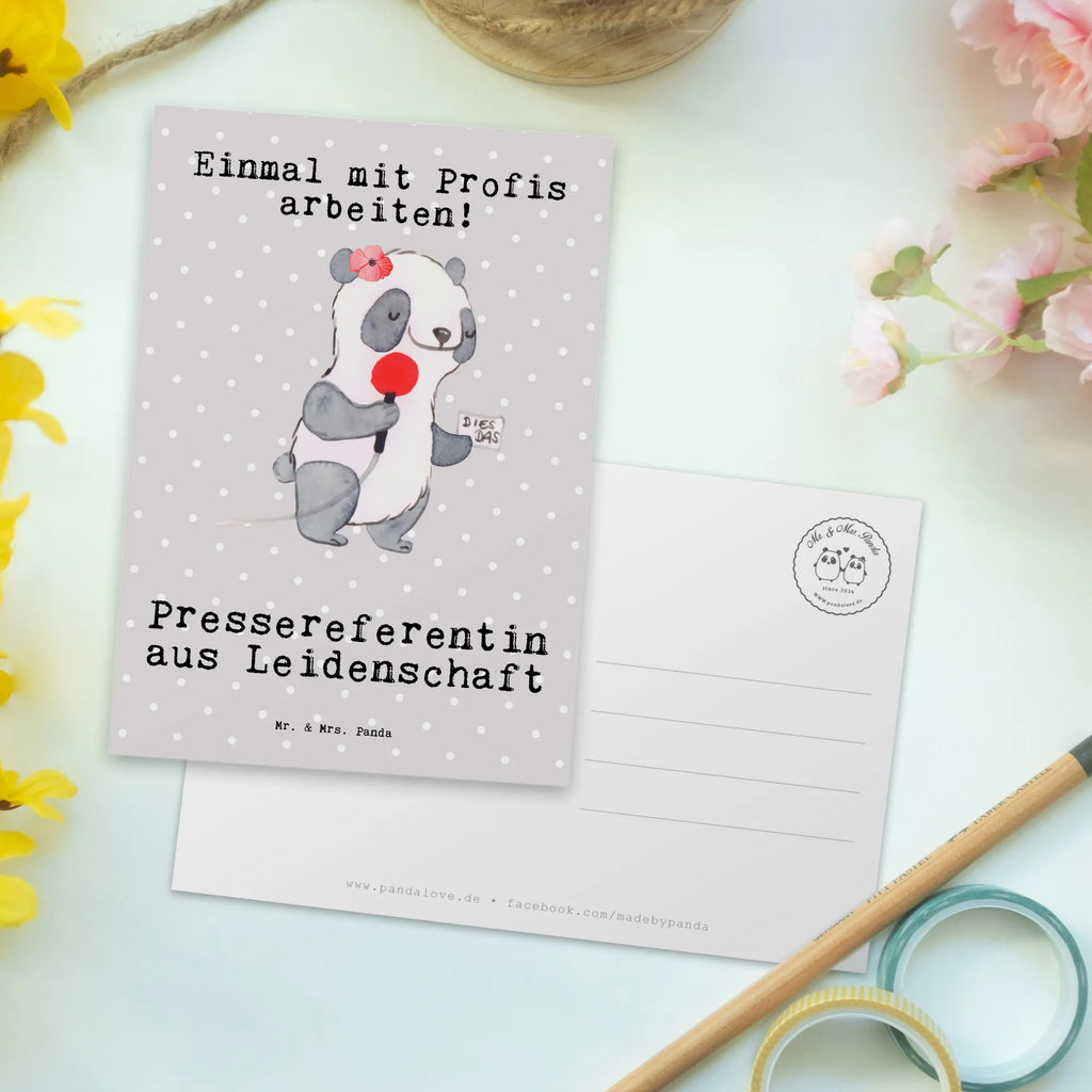 Postkarte Pressereferentin Leidenschaft Postkarte, Karte, Geschenkkarte, Grußkarte, Einladung, Ansichtskarte, Geburtstagskarte, Einladungskarte, Dankeskarte, Ansichtskarten, Einladung Geburtstag, Einladungskarten Geburtstag, Beruf, Ausbildung, Jubiläum, Abschied, Rente, Kollege, Kollegin, Geschenk, Schenken, Arbeitskollege, Mitarbeiter, Firma, Danke, Dankeschön, Pressereferentin, Pressemitarbeiterin, Presseagentur, Studium