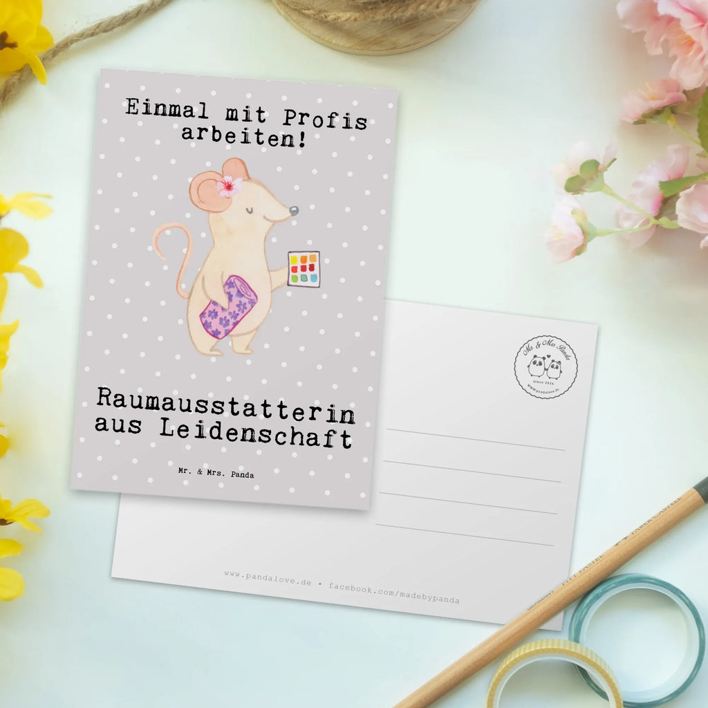 Postkarte Raumausstatterin aus Leidenschaft Postkarte, Karte, Geschenkkarte, Grußkarte, Einladung, Ansichtskarte, Geburtstagskarte, Einladungskarte, Dankeskarte, Ansichtskarten, Einladung Geburtstag, Einladungskarten Geburtstag, Beruf, Ausbildung, Jubiläum, Abschied, Rente, Kollege, Kollegin, Geschenk, Schenken, Arbeitskollege, Mitarbeiter, Firma, Danke, Dankeschön