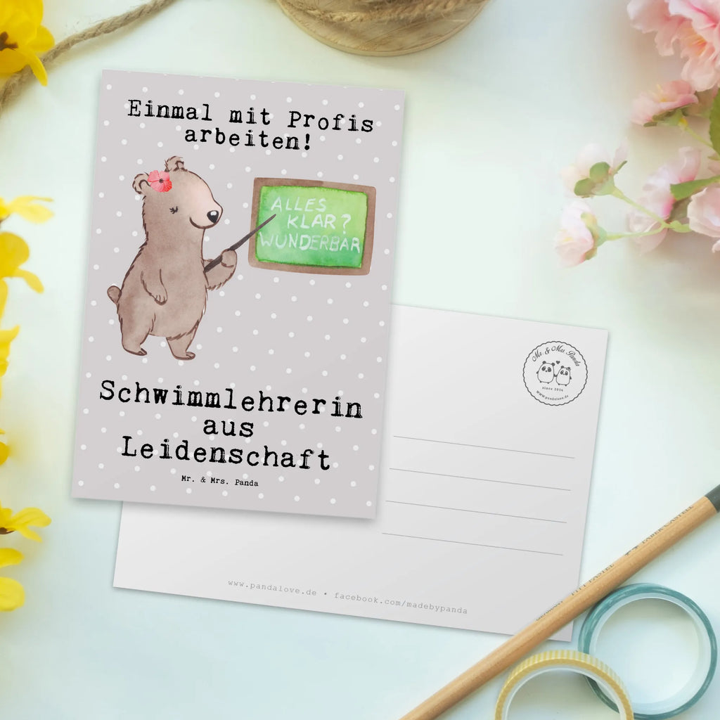 Postkarte Schwimmlehrerin aus Leidenschaft Postkarte, Karte, Geschenkkarte, Grußkarte, Einladung, Ansichtskarte, Geburtstagskarte, Einladungskarte, Dankeskarte, Ansichtskarten, Einladung Geburtstag, Einladungskarten Geburtstag, Beruf, Ausbildung, Jubiläum, Abschied, Rente, Kollege, Kollegin, Geschenk, Schenken, Arbeitskollege, Mitarbeiter, Firma, Danke, Dankeschön, Schwimmlehrerin, Schwimmbad, Schwimmschule, Schwimmverein