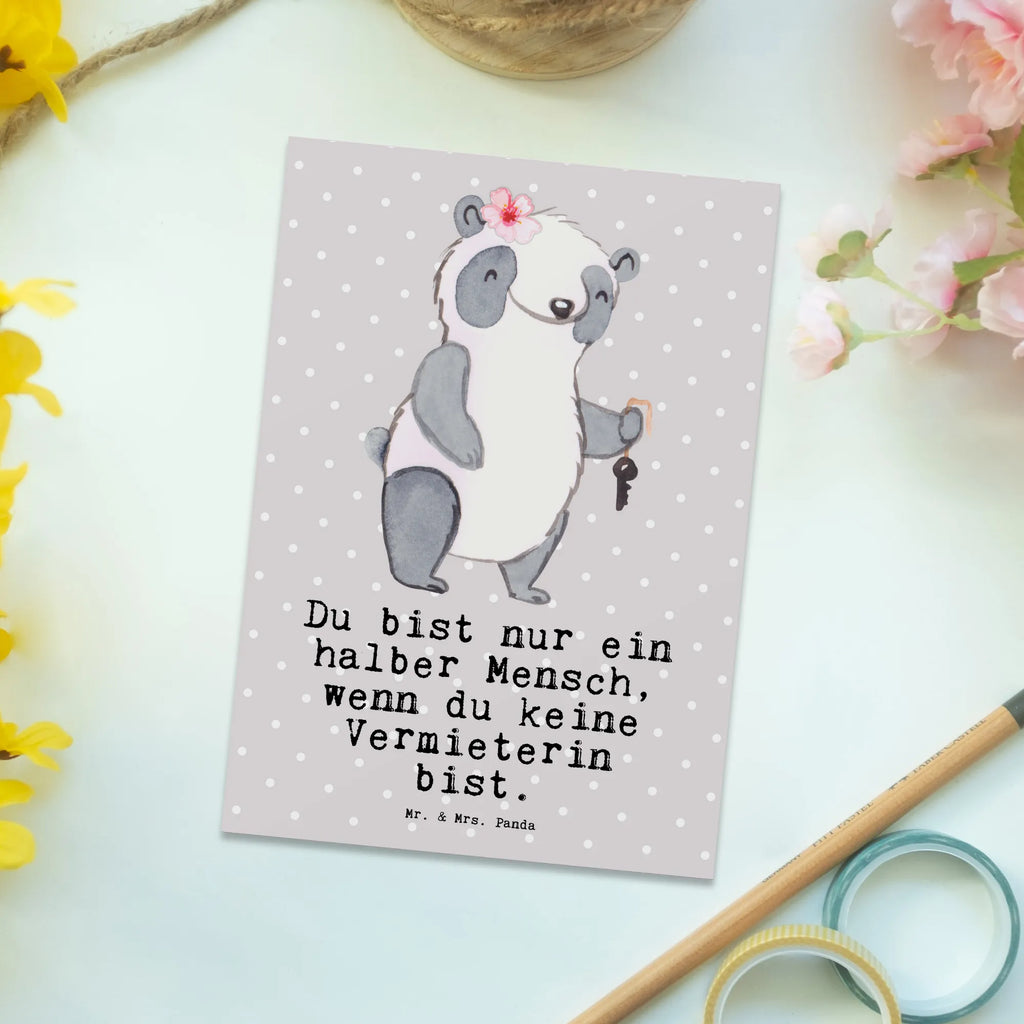 Postkarte Vermieterin mit Herz Postkarte, Karte, Geschenkkarte, Grußkarte, Einladung, Ansichtskarte, Geburtstagskarte, Einladungskarte, Dankeskarte, Ansichtskarten, Einladung Geburtstag, Einladungskarten Geburtstag, Beruf, Ausbildung, Jubiläum, Abschied, Rente, Kollege, Kollegin, Geschenk, Schenken, Arbeitskollege, Mitarbeiter, Firma, Danke, Dankeschön