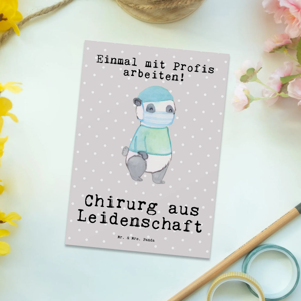 Postkarte Chirurg aus Leidenschaft Postkarte, Karte, Geschenkkarte, Grußkarte, Einladung, Ansichtskarte, Geburtstagskarte, Einladungskarte, Dankeskarte, Ansichtskarten, Einladung Geburtstag, Einladungskarten Geburtstag, Beruf, Ausbildung, Jubiläum, Abschied, Rente, Kollege, Kollegin, Geschenk, Schenken, Arbeitskollege, Mitarbeiter, Firma, Danke, Dankeschön, Chirurg, Unfallchirurg, Notfallchirurg, Krankenhaus, Arzt, Mediziner