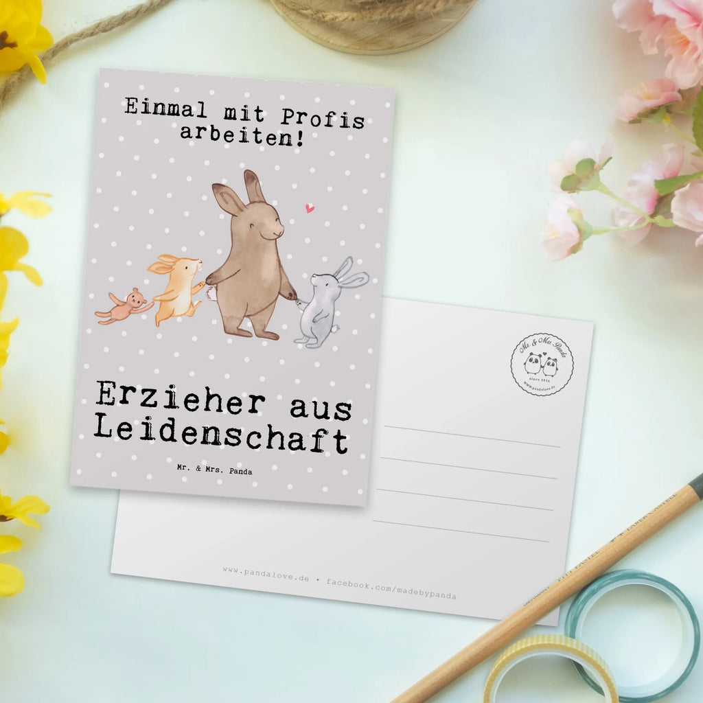 Postkarte Erzieher aus Leidenschaft Postkarte, Karte, Geschenkkarte, Grußkarte, Einladung, Ansichtskarte, Geburtstagskarte, Einladungskarte, Dankeskarte, Ansichtskarten, Einladung Geburtstag, Einladungskarten Geburtstag, Beruf, Ausbildung, Jubiläum, Abschied, Rente, Kollege, Kollegin, Geschenk, Schenken, Arbeitskollege, Mitarbeiter, Firma, Danke, Dankeschön, Erzieher, Kindergärtner, Pädagoge