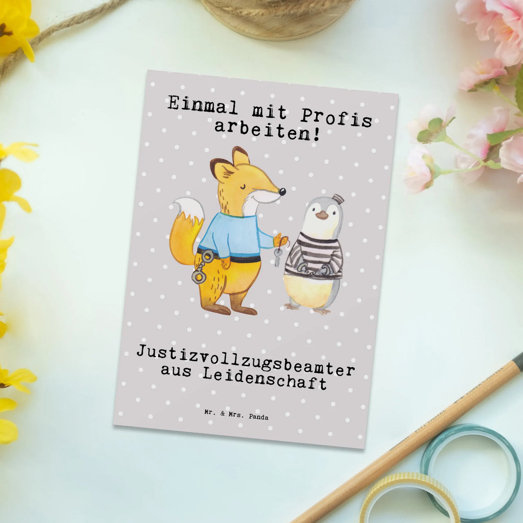 Postkarte Justizvollzugsbeamter aus Leidenschaft Postkarte, Karte, Geschenkkarte, Grußkarte, Einladung, Ansichtskarte, Geburtstagskarte, Einladungskarte, Dankeskarte, Ansichtskarten, Einladung Geburtstag, Einladungskarten Geburtstag, Beruf, Ausbildung, Jubiläum, Abschied, Rente, Kollege, Kollegin, Geschenk, Schenken, Arbeitskollege, Mitarbeiter, Firma, Danke, Dankeschön, Gefängniswärter, Justizvollzugsbeamter