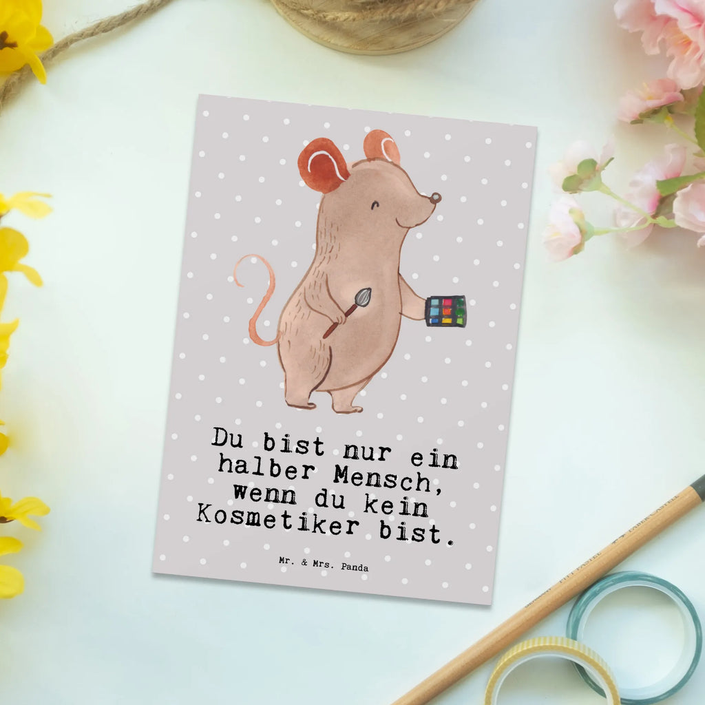 Postkarte Kosmetiker mit Herz Postkarte, Karte, Geschenkkarte, Grußkarte, Einladung, Ansichtskarte, Geburtstagskarte, Einladungskarte, Dankeskarte, Ansichtskarten, Einladung Geburtstag, Einladungskarten Geburtstag, Beruf, Ausbildung, Jubiläum, Abschied, Rente, Kollege, Kollegin, Geschenk, Schenken, Arbeitskollege, Mitarbeiter, Firma, Danke, Dankeschön, Kosmetiker, Make Up Artist, Maskenbildner, Visagist, Beauty Salon, Kosmetikstudio, Eröffnung