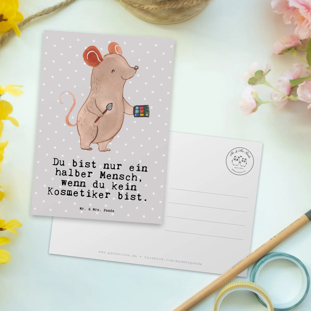 Postkarte Kosmetiker mit Herz Postkarte, Karte, Geschenkkarte, Grußkarte, Einladung, Ansichtskarte, Geburtstagskarte, Einladungskarte, Dankeskarte, Ansichtskarten, Einladung Geburtstag, Einladungskarten Geburtstag, Beruf, Ausbildung, Jubiläum, Abschied, Rente, Kollege, Kollegin, Geschenk, Schenken, Arbeitskollege, Mitarbeiter, Firma, Danke, Dankeschön, Kosmetiker, Make Up Artist, Maskenbildner, Visagist, Beauty Salon, Kosmetikstudio, Eröffnung