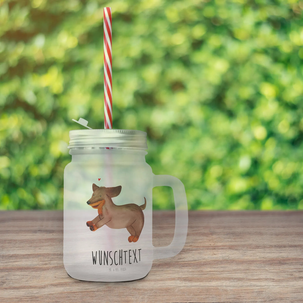 Personalisiertes Trinkglas Mason Jar Hund Dackel fröhlich Personalisiertes Mason Jar, Personalisiertes Glas, Personalisiertes Trinkglas, Personalisiertes Henkelglas, Personalisiertes Sommerglas, Personalisiertes Einmachglas, Personalisiertes Cocktailglas, Personalisiertes Cocktail-Glas, mit Namen, Wunschtext, Wunschnamen, Mason Jar selbst bedrucken, Wunschglas mit Namen, Bedrucktes Trinkglas, Geschenk mit Namen, Hund, Hundemotiv, Haustier, Hunderasse, Tierliebhaber, Hundebesitzer, Sprüche, Hunde, Dackel, Dachshund, happy dog