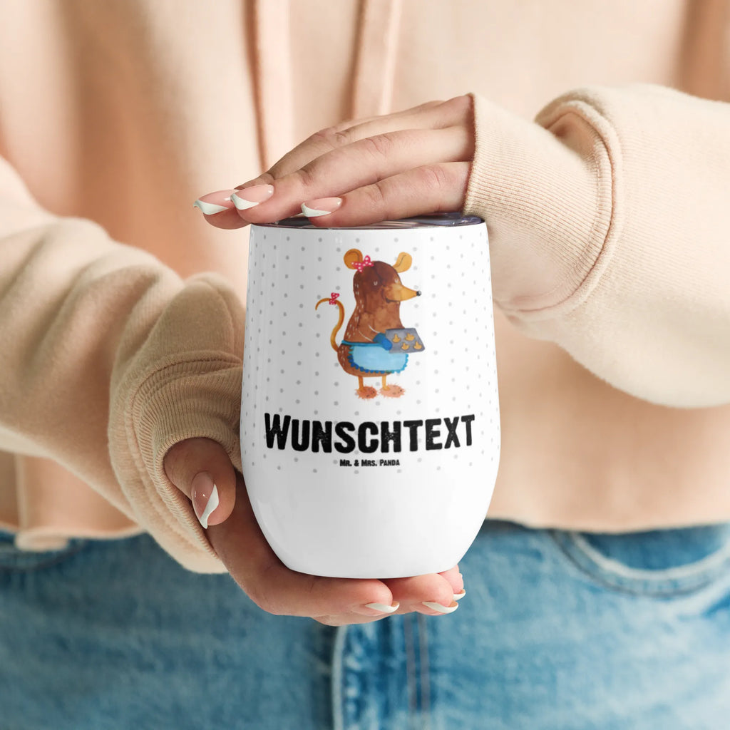 Personalisierter Weinbecher Maus Kekse Personalisierter Weinbecher, Personalisierter Glühwein Becher, Heißgetränke, Personalisierter Trinkbecher, Personalisierter Weinkelch, Personalisiertes Weingläser, hochwertiger Weinbecher, Weinbecher Reisen, Weinbecher unterwegs, Personalisertes Sommerglas, mit Namen, Wunschtext, Personalisierung, selbst bedrucken, Personalisiertes Weinglas, Winter, Weihnachten, Weihnachtsdeko, Nikolaus, Advent, Heiligabend, Wintermotiv, Maus, Kekse, backen, Weihnachtskekse, Plätzchen, Weihnachtsbäckerei, Chaosqueen