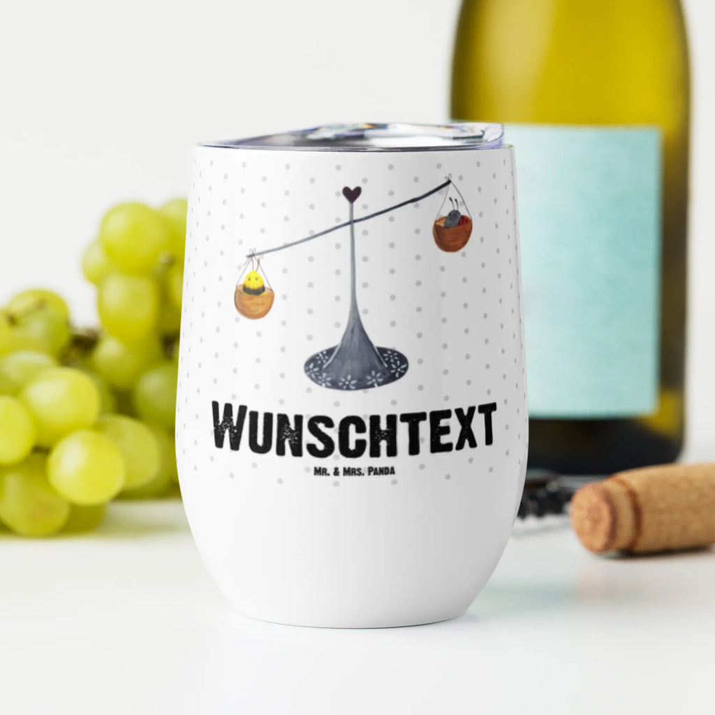 Personalisierter Weinbecher Sternzeichen Waage Personalisierter Weinbecher, Personalisierter Glühwein Becher, Heißgetränke, Personalisierter Trinkbecher, Personalisierter Weinkelch, Personalisiertes Weingläser, hochwertiger Weinbecher, Weinbecher Reisen, Weinbecher unterwegs, Personalisertes Sommerglas, mit Namen, Wunschtext, Personalisierung, selbst bedrucken, Personalisiertes Weinglas, Tierkreiszeichen, Sternzeichen, Horoskop, Astrologie, Aszendent, Waage, Waage Geschenk, Waage Sternzeichen, Geschenk Oktober, Geschenk September, Geburtstag Oktober, Geburtstag September, Gleichgewicht, Marienkäfer, Hummel, Biene