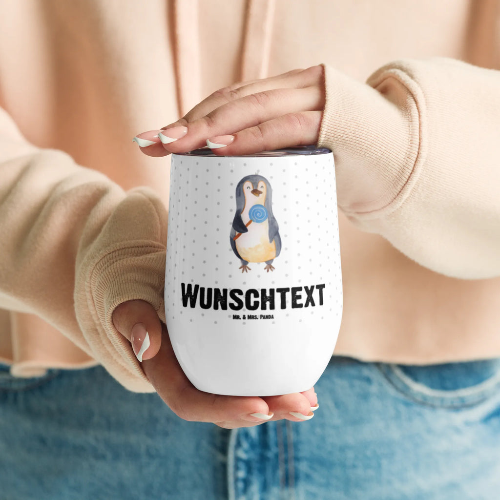 Personalisierter Weinbecher Pinguin Lolli Personalisierter Weinbecher, Personalisierter Glühwein Becher, Heißgetränke, Personalisierter Trinkbecher, Personalisierter Weinkelch, Personalisiertes Weingläser, hochwertiger Weinbecher, Weinbecher Reisen, Weinbecher unterwegs, Personalisertes Sommerglas, mit Namen, Wunschtext, Personalisierung, selbst bedrucken, Personalisiertes Weinglas, Pinguin, Pinguine, Lolli, Süßigkeiten, Blödsinn, Spruch, Rebell, Gauner, Ganove, Rabauke