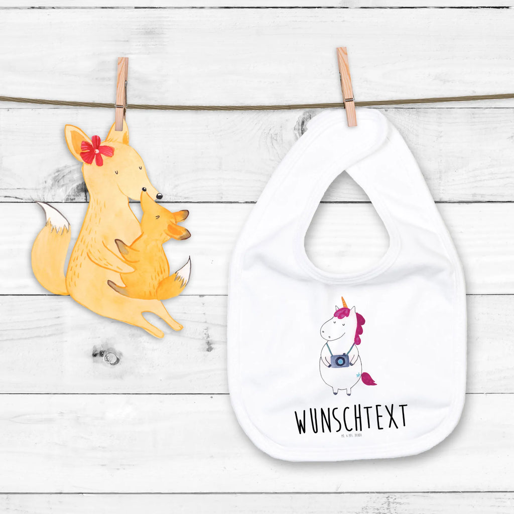 Personalisiertes Babylätzchen Einhorn Fotograf Baby, Personalisiertes Lätzchen, Personalisiertes Spucktuch, Personalisiertes Sabberlätzchen, Personalisiertes Klettlätzchen, Personalisiertes Baby-Lätzchen, KPersonalisiertes Kinderlätzchen, Personalisiertes Geburt Geschenk, Geschenkidee Geburt, Personalisiertes Baby-Spucktuch, Personalisierter Baby-Kleckschutz, Personalisiertes Babyparty Geschenk, Personalisiertes Lätzchen für Babys, Lätzchen mit Namen, Spucktuch mit Namen, Sabberlätzchen mit Namen, Klettlätzchen mit Namen, Baby-Lätzchen mit Namen, Kinderlätzchen mit Namen, Geburt Geschenk mit Namen, Geschenkidee Geburt mit Namen, Baby-Spucktuch mit Namen, Baby-Kleckschutz, Babyparty Geschenk mit Namen, Lätzchen für Babys mit Namen, Selbst gestalten, Wunschnamen, Babylätzchen Bedrucken, Einhorn, Einhörner, Einhorn Deko, Pegasus, Unicorn, Fotograf, Fotografie, Kamera, Reisen, Weltreise, Weltenbummler, Urlaub, Tourist, Kurztrip, Reise, Städtereise