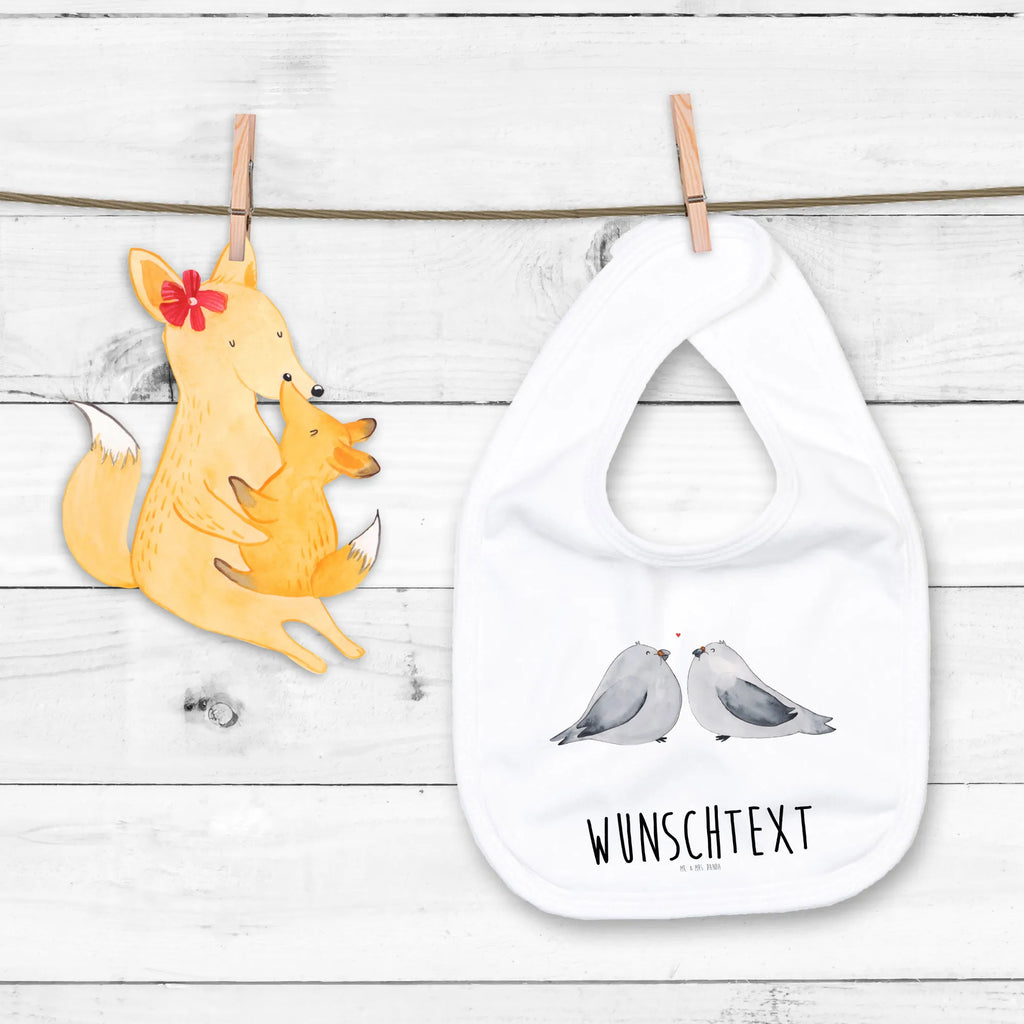 Personalisiertes Babylätzchen Turteltauben Liebe Baby, Personalisiertes Lätzchen, Personalisiertes Spucktuch, Personalisiertes Sabberlätzchen, Personalisiertes Klettlätzchen, Personalisiertes Baby-Lätzchen, KPersonalisiertes Kinderlätzchen, Personalisiertes Geburt Geschenk, Geschenkidee Geburt, Personalisiertes Baby-Spucktuch, Personalisierter Baby-Kleckschutz, Personalisiertes Babyparty Geschenk, Personalisiertes Lätzchen für Babys, Lätzchen mit Namen, Spucktuch mit Namen, Sabberlätzchen mit Namen, Klettlätzchen mit Namen, Baby-Lätzchen mit Namen, Kinderlätzchen mit Namen, Geburt Geschenk mit Namen, Geschenkidee Geburt mit Namen, Baby-Spucktuch mit Namen, Baby-Kleckschutz, Babyparty Geschenk mit Namen, Lätzchen für Babys mit Namen, Selbst gestalten, Wunschnamen, Babylätzchen Bedrucken, Liebe, Partner, Freund, Freundin, Ehemann, Ehefrau, Heiraten, Verlobung, Heiratsantrag, Liebesgeschenk, Jahrestag, Hocheitstag, Turteltauben, Turteltäubchen, Tauben, Verliebt, Verlobt, Verheiratet, Geschenk Freundin, Geschenk Freund, Liebesbeweis, Hochzeitstag, Geschenk Hochzeit