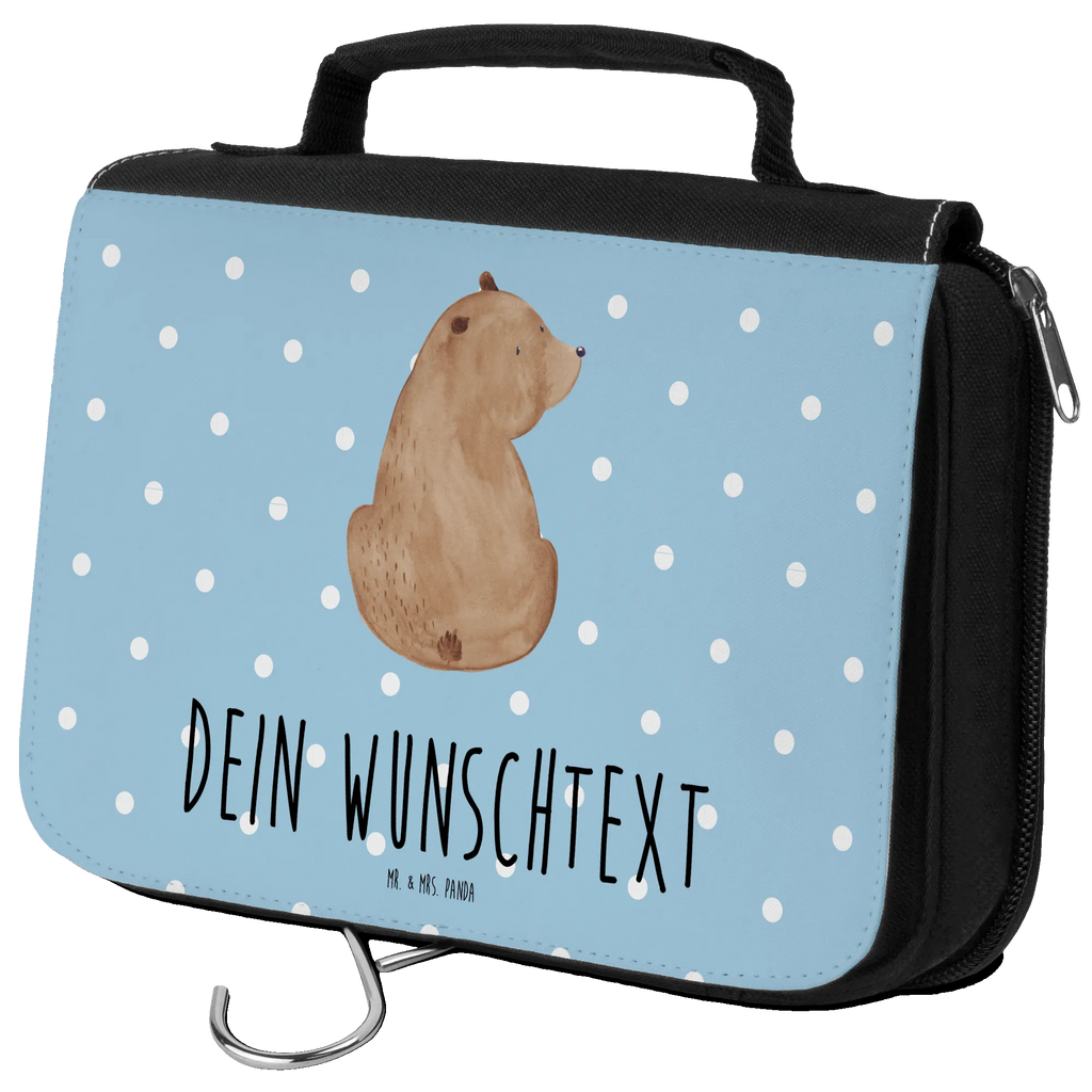 Personalisierter Kulturbeutel Bär Schulterblick Personalisierter Kulturbeutel, Personalisierte Waschtasche, Personalisierte Kosmetiktasche, Damen, Herren, Personalisierte Aufbewahrungstasche, Personalisierte Schminktasche, Personalisierter Kosmetikbeutel, Personalisierter Organizer, Personalisierte Kulturtasche, Personalisierte Schminkutensil, Personalisierung, Wunschtext, Wunschname, Selbst bedrucken, Kulturbeutel mit Namen, Bär, Teddy, Teddybär, Selbstachtung, Weltansicht, Motivation, Bären, Bärenliebe, Weisheit