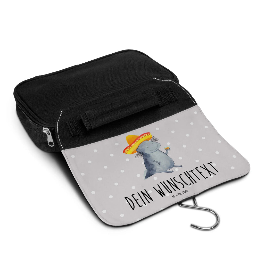 Personalisierter Kulturbeutel Axolotl Tequila Personalisierter Kulturbeutel, Personalisierte Waschtasche, Personalisierte Kosmetiktasche, Damen, Herren, Personalisierte Aufbewahrungstasche, Personalisierte Schminktasche, Personalisierter Kosmetikbeutel, Personalisierter Organizer, Personalisierte Kulturtasche, Personalisierte Schminkutensil, Personalisierung, Wunschtext, Wunschname, Selbst bedrucken, Kulturbeutel mit Namen, Axolotl, Molch, Mexico, Mexiko, Sombrero, Zitrone, Tequila, Motivation, Spruch, Schwanzlurch, Lurch, Lurche, Axolot, Feuerdrache, Feuersalamander