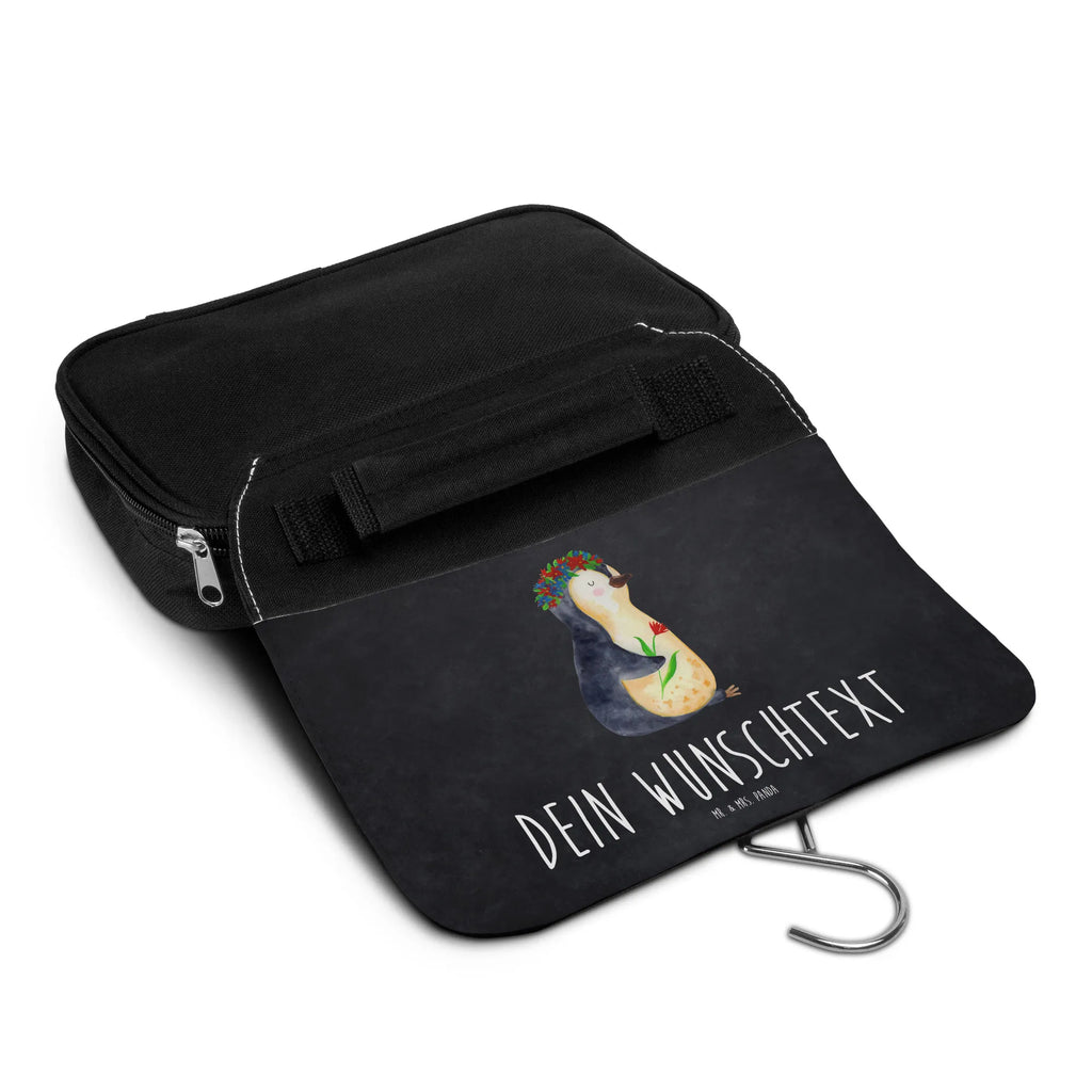 Personalisierter Kulturbeutel Pinguin Blumen Personalisierter Kulturbeutel, Personalisierte Waschtasche, Personalisierte Kosmetiktasche, Damen, Herren, Personalisierte Aufbewahrungstasche, Personalisierte Schminktasche, Personalisierter Kosmetikbeutel, Personalisierter Organizer, Personalisierte Kulturtasche, Personalisierte Schminkutensil, Personalisierung, Wunschtext, Wunschname, Selbst bedrucken, Kulturbeutel mit Namen, Pinguin, Pinguine, Blumenkranz, Universum, Leben, Wünsche, Ziele, Lebensziele, Motivation, Lebenslust, Liebeskummer, Geschenkidee