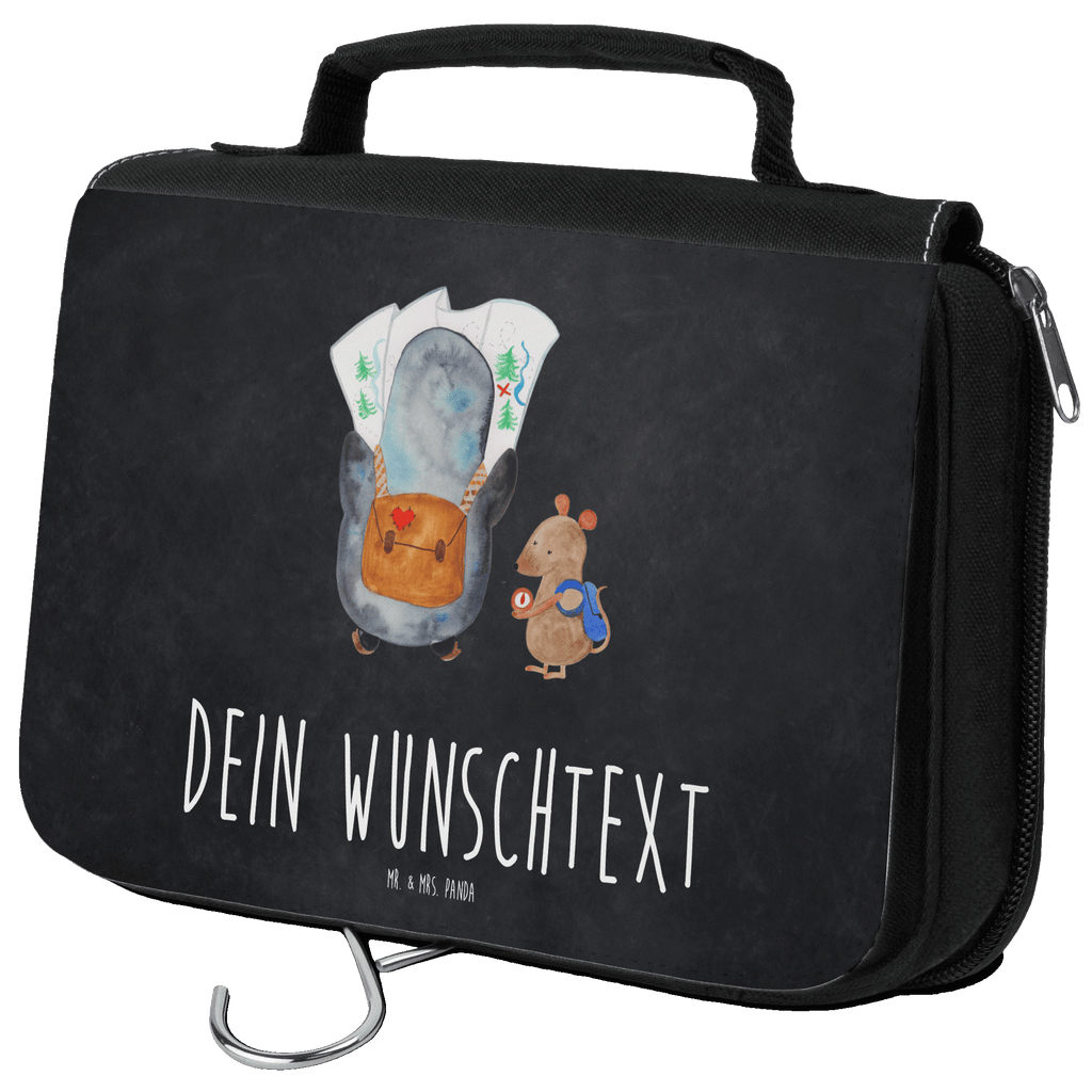 Personalisierter Kulturbeutel Pinguin & Maus Wanderer Personalisierter Kulturbeutel, Personalisierte Waschtasche, Personalisierte Kosmetiktasche, Damen, Herren, Personalisierte Aufbewahrungstasche, Personalisierte Schminktasche, Personalisierter Kosmetikbeutel, Personalisierter Organizer, Personalisierte Kulturtasche, Personalisierte Schminkutensil, Personalisierung, Wunschtext, Wunschname, Selbst bedrucken, Kulturbeutel mit Namen, Pinguin, Pinguine, Abenteurer, Abenteuer, Roadtrip, Ausflug, Wanderlust, wandern