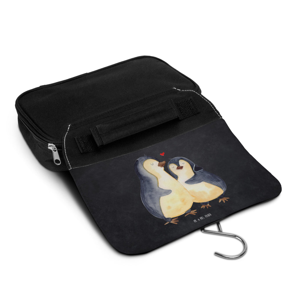 Kulturbeutel Pinguin umarmen Kulturbeutel, Zum Aufhängen, Waschtasche, Kosmetiktasche, Damen, Herren, Aufbewahrungstasche, Schminktasche, Kosmetikbeutel, Organizer, Kulturtasche, Schminkutensil, Pinguin, Liebe, Liebespaar, Liebesbeweis, Liebesgeschenk, Verlobung, Jahrestag, Hochzeitstag, Hochzeit, Hochzeitsgeschenk