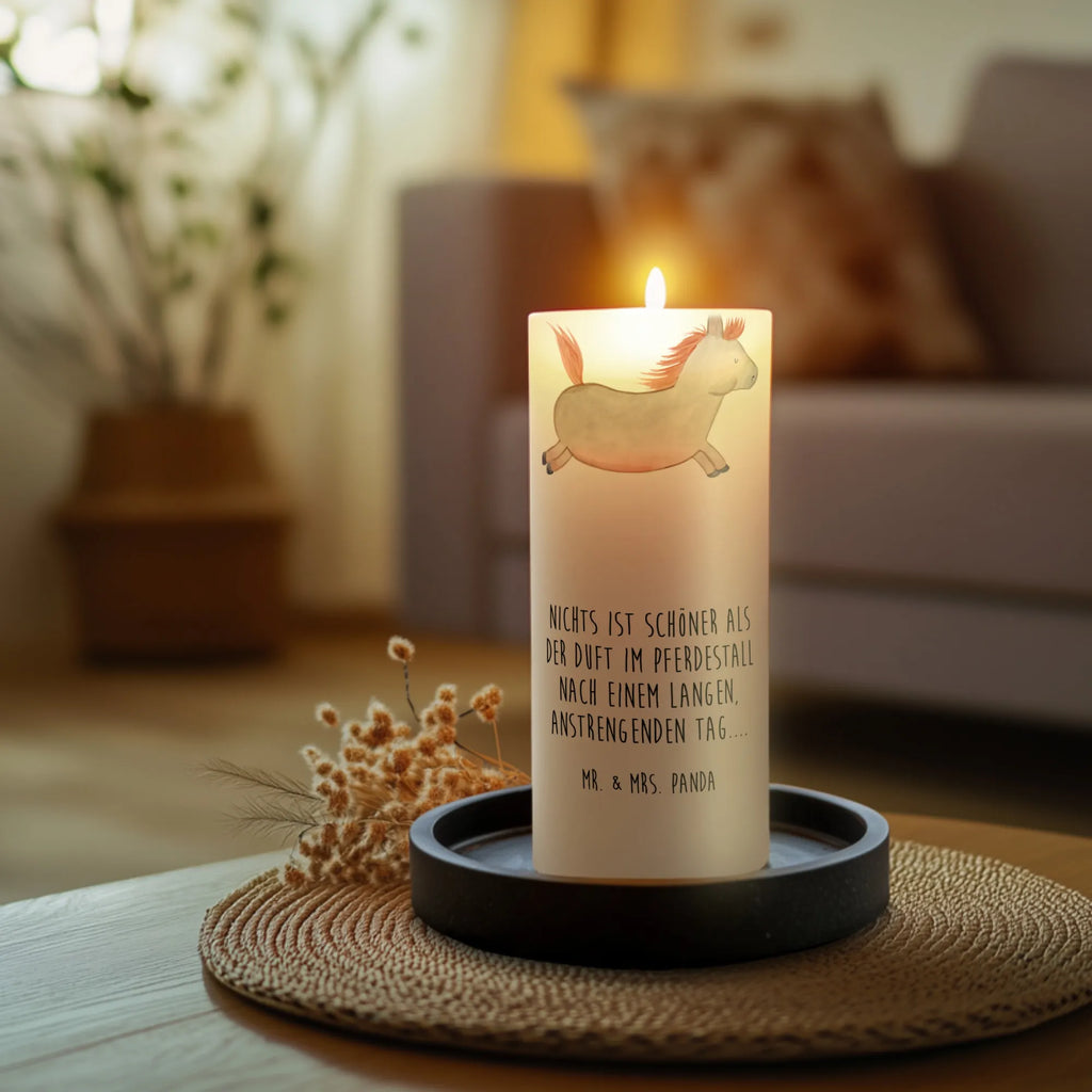 Kerze Pferd springt Kerze, Taufkerze, Kommunionskerze, Geburtstagskerze, Geschenk Kerze, Taufgeschenk Kerze, Kerze mit Druck, Besondere Kerze, Geschenkidee Kerze, Kerze für Kommunion, Geburtstag Kerze, Kommunion Kerze, Bauernhof, Hoftiere, Landwirt, Landwirtin, Pferd, Pony, Pferde, Stall, Pferdestall, ausreiten, reiten, Pferdebesitzer
