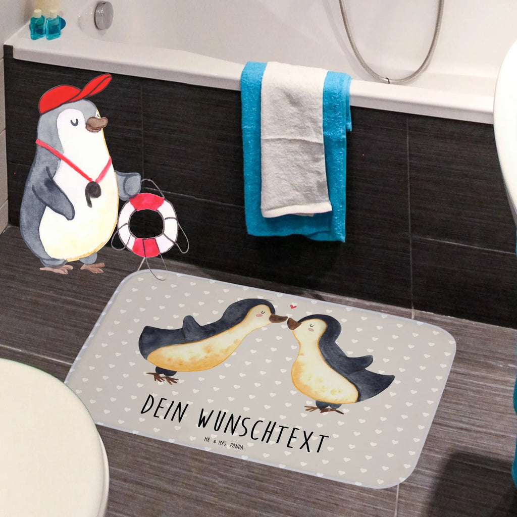 Personalisierter Badvorleger Pinguine Kuss Personalisierte Badematte, Personalisierter Badteppich, Personalisierter Duschvorleger, Personalisierter Badezimmerteppich, Personalisierter Badezimmermatte, Personalisierter Badvorleger, Personalisierter Duschmatte, Personalisierter Duschteppich, Badematte mit Namen, Badteppich mit Namen, Duschvorleger mit Namen, Badezimmerteppich mit Namen, Badezimmermatte mit Namen, Badvorleger mit Namen, Duschmatte mit Namen, Duschteppich mit Namen, Wunschtext, Badvorleger selbst bedrucken, Wunschname, Personalisieren, Liebe, Partner, Freund, Freundin, Ehemann, Ehefrau, Heiraten, Verlobung, Heiratsantrag, Liebesgeschenk, Jahrestag, Hocheitstag, Valentinstag, Geschenk für Frauen, Hochzeitstag, Mitbringsel, Geschenk für Freundin, Geschenk für Partner, Liebesbeweis, für Männer, für Ehemann