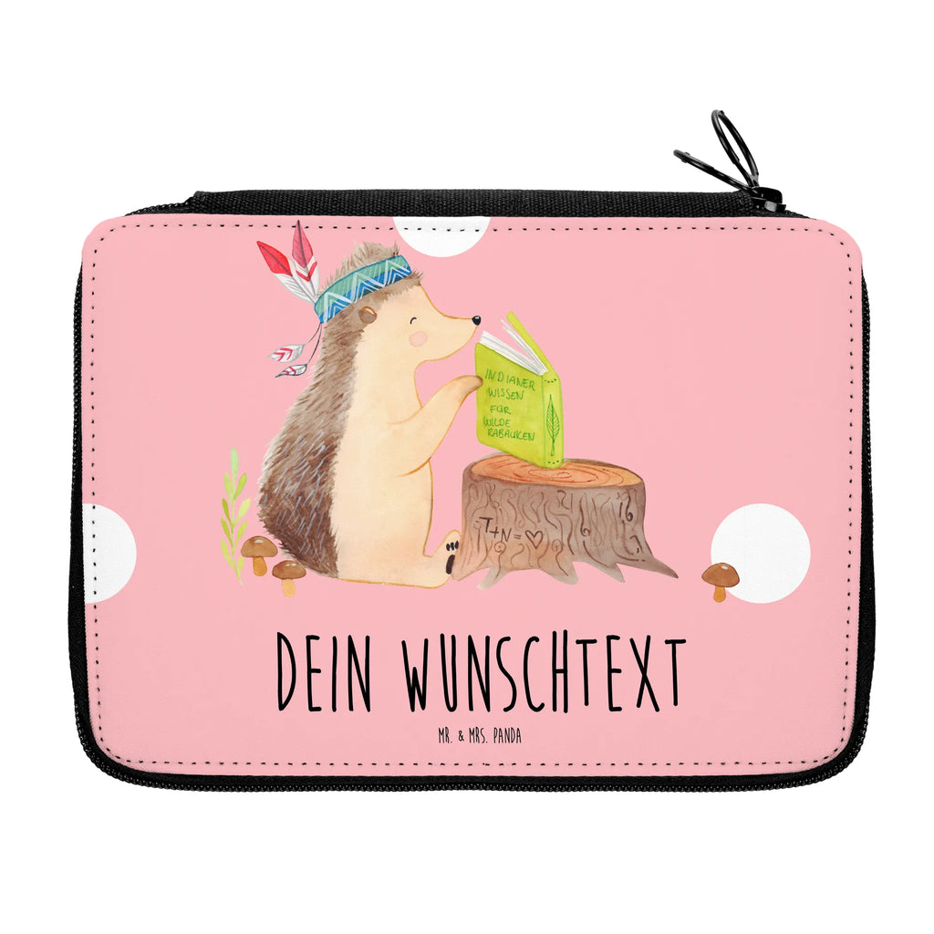 Personalisierte Federmappe Igel Indianer Personalisierte Federmappe, Personalisierte Stiftetasche, PersonalisierteS Stifte Etui, Schule, Einschulung, Geschenk, Kind, Schüler, Schülerin, Personalisierte Stifterolle, PersonalisierteS Federmäppchen, Motiv, Grundschule, Federmäppchen bedruckt, Büro Stifte Etui, Bestückte Federmappe, Kinder Federmappe, Federmappe Einschulung, Federmappe mit Namen, Stiftemappe mit Namen, Stifterolle mit Namen, Federmäppchen mit Namen, Waldtiere, Tiere, Igel, Indianer, Abenteuer, Lagerfeuer, Camping