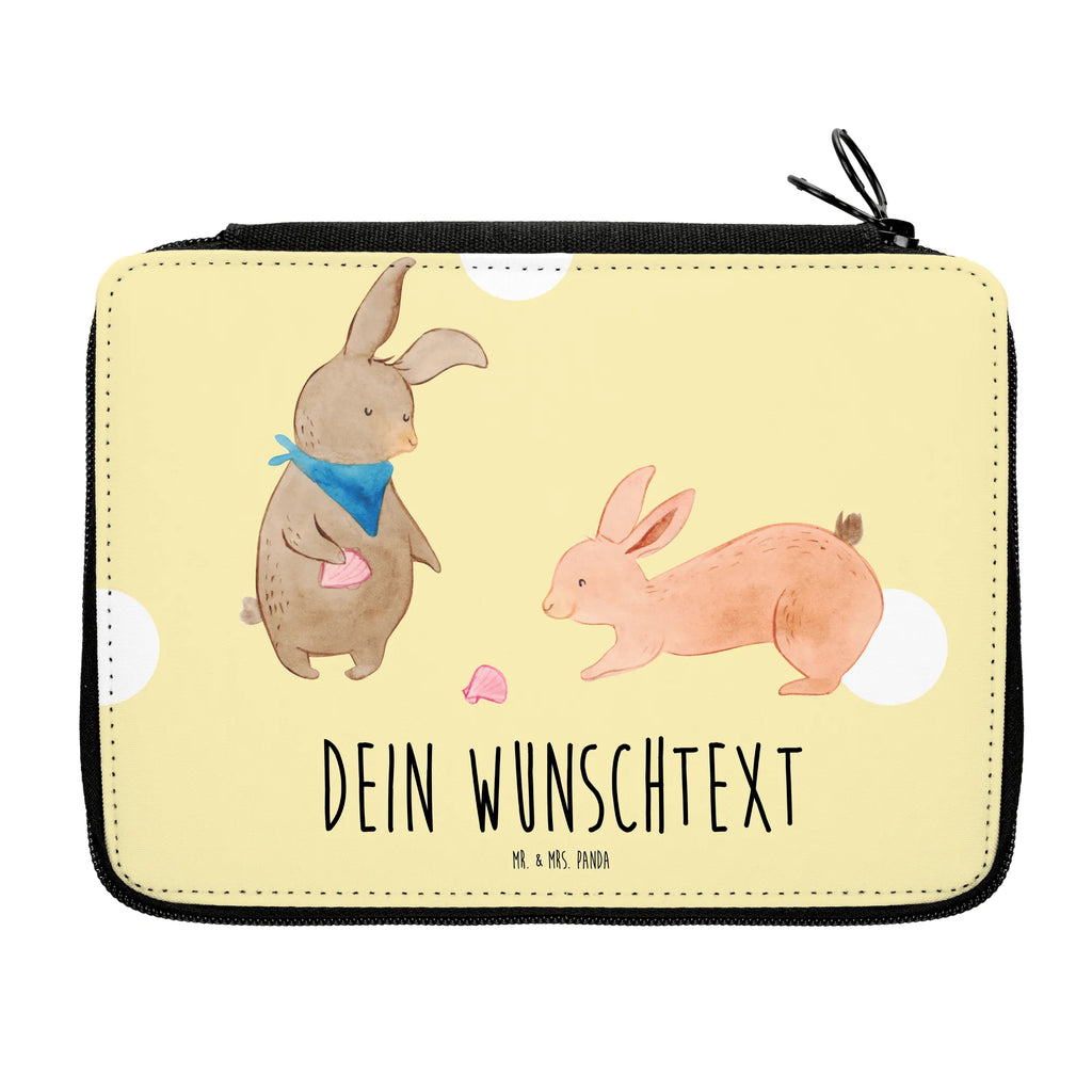 Personalisierte Federmappe Hasen Muschel Personalisierte Federmappe, Personalisierte Stiftetasche, PersonalisierteS Stifte Etui, Schule, Einschulung, Geschenk, Kind, Schüler, Schülerin, Personalisierte Stifterolle, PersonalisierteS Federmäppchen, Motiv, Grundschule, Federmäppchen bedruckt, Büro Stifte Etui, Bestückte Federmappe, Kinder Federmappe, Federmappe Einschulung, Federmappe mit Namen, Stiftemappe mit Namen, Stifterolle mit Namen, Federmäppchen mit Namen, Familie, Vatertag, Muttertag, Bruder, Schwester, Mama, Papa, Oma, Opa, Hasen, beste Freundin, Freundin, Freundinnen, best friends, BFF, Muscheln sammeln, Muscheln, Meer