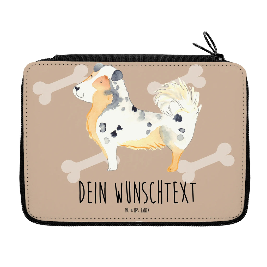 Personalisierte Federmappe Australien Shepherd Personalisierte Federmappe, Personalisierte Stiftetasche, PersonalisierteS Stifte Etui, Schule, Einschulung, Geschenk, Kind, Schüler, Schülerin, Personalisierte Stifterolle, PersonalisierteS Federmäppchen, Motiv, Grundschule, Federmäppchen bedruckt, Büro Stifte Etui, Bestückte Federmappe, Kinder Federmappe, Federmappe Einschulung, Federmappe mit Namen, Stiftemappe mit Namen, Stifterolle mit Namen, Federmäppchen mit Namen, Hund, Hundemotiv, Haustier, Hunderasse, Tierliebhaber, Hundebesitzer, Sprüche, Australien Shepherd, Shepherd, Hundeliebe, Familienhund, Spruch