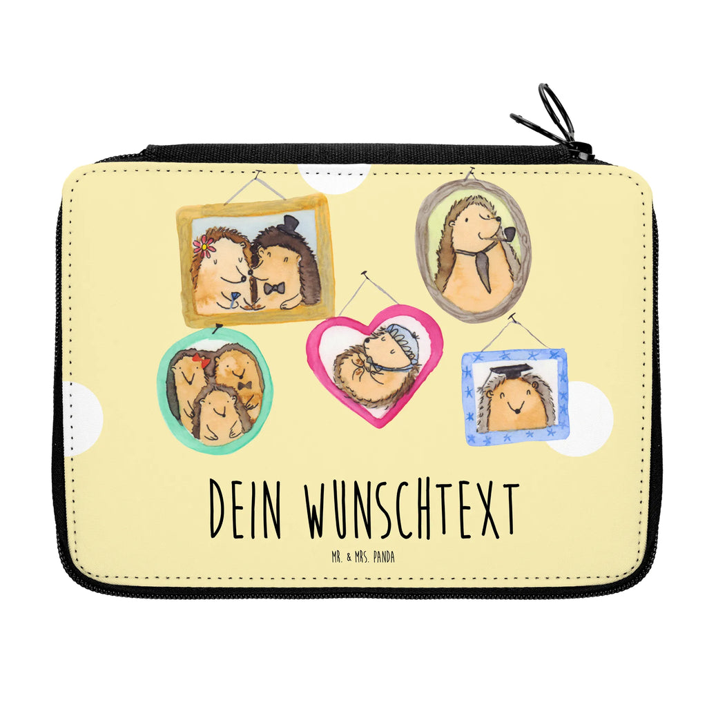 Personalisierte Federmappe Igel Familie Personalisierte Federmappe, Personalisierte Stiftetasche, PersonalisierteS Stifte Etui, Schule, Einschulung, Geschenk, Kind, Schüler, Schülerin, Personalisierte Stifterolle, PersonalisierteS Federmäppchen, Motiv, Grundschule, Federmäppchen bedruckt, Büro Stifte Etui, Bestückte Federmappe, Kinder Federmappe, Federmappe Einschulung, Federmappe mit Namen, Stiftemappe mit Namen, Stifterolle mit Namen, Federmäppchen mit Namen, Familie, Vatertag, Muttertag, Bruder, Schwester, Mama, Papa, Oma, Opa, Liebe, Igel, Bilder, Zusammenhalt, Glück