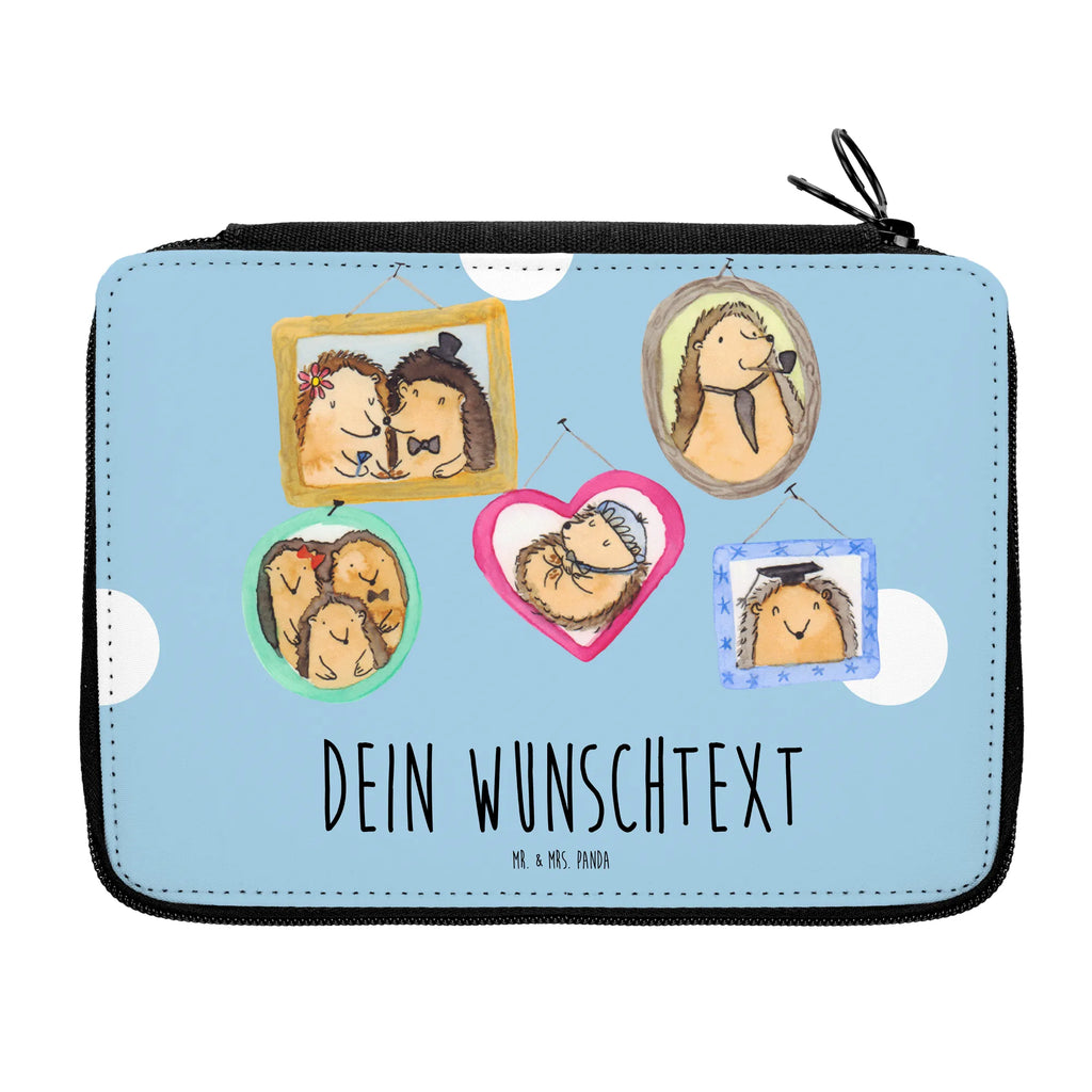 Personalisierte Federmappe Igel Familie Personalisierte Federmappe, Personalisierte Stiftetasche, PersonalisierteS Stifte Etui, Schule, Einschulung, Geschenk, Kind, Schüler, Schülerin, Personalisierte Stifterolle, PersonalisierteS Federmäppchen, Motiv, Grundschule, Federmäppchen bedruckt, Büro Stifte Etui, Bestückte Federmappe, Kinder Federmappe, Federmappe Einschulung, Federmappe mit Namen, Stiftemappe mit Namen, Stifterolle mit Namen, Federmäppchen mit Namen, Familie, Vatertag, Muttertag, Bruder, Schwester, Mama, Papa, Oma, Opa, Liebe, Igel, Bilder, Zusammenhalt, Glück