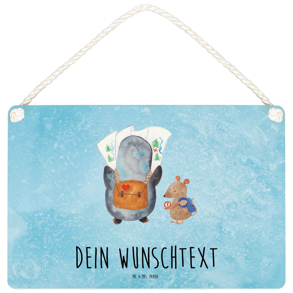 Personalisiertes Deko Schild Pinguin & Maus Wanderer Dekoschild, Deko Schild, Schild, Tür Schild, Türschild, Holzschild, Wandschild, Wanddeko, Pinguin, Pinguine, Abenteurer, Abenteuer, Roadtrip, Ausflug, Wanderlust, wandern